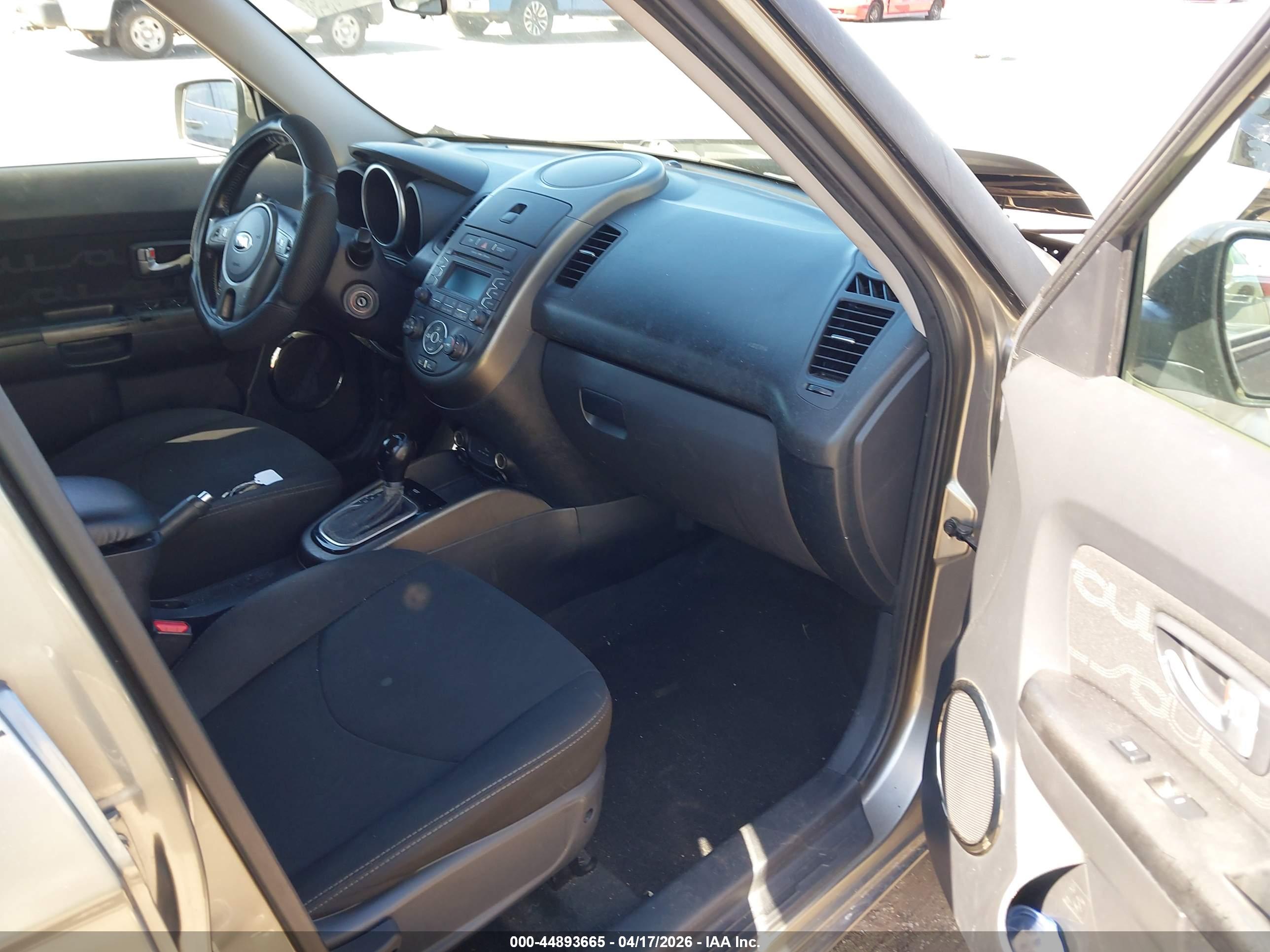 KIA SOUL image 5