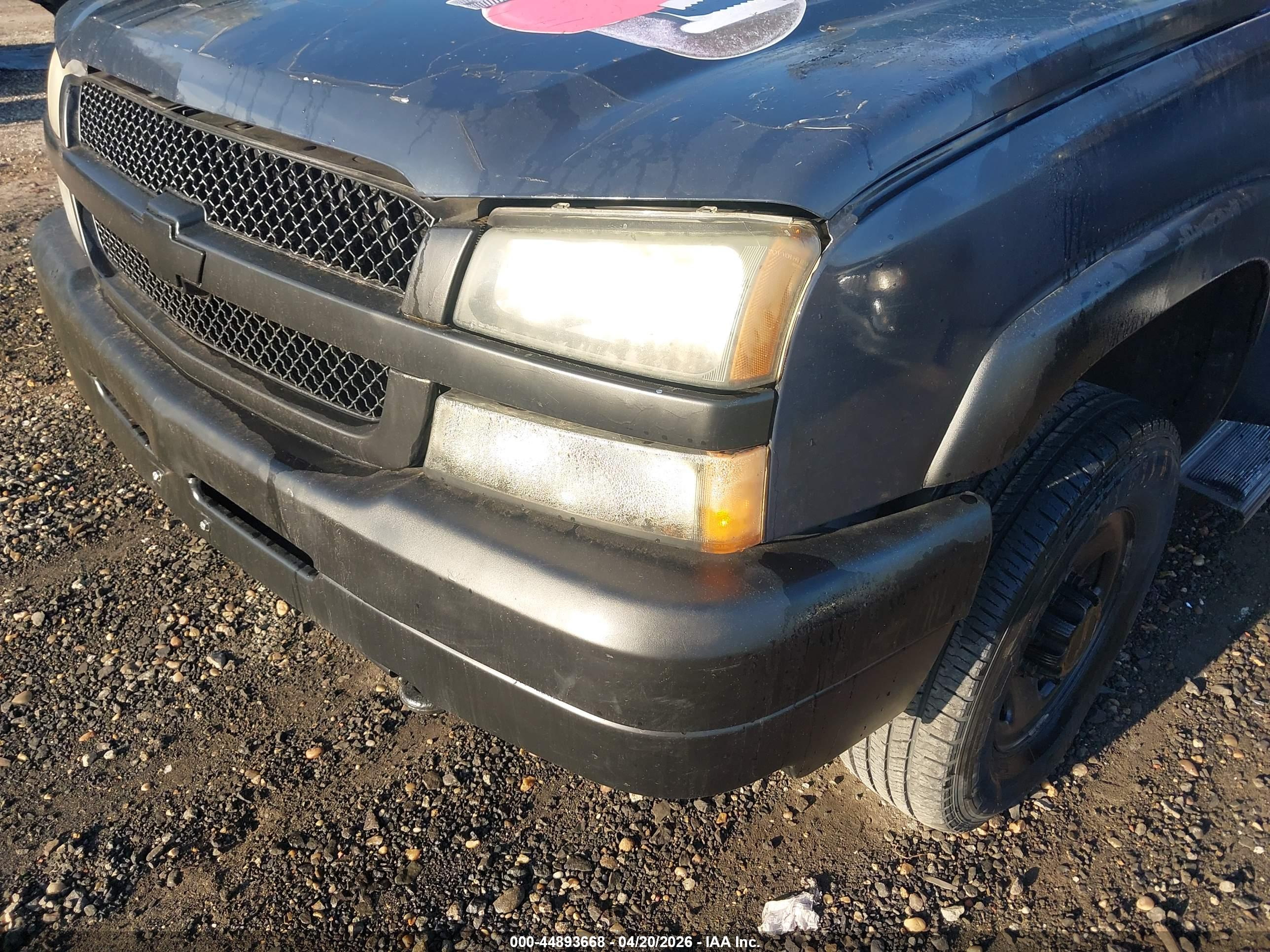 CHEVROLET SILVERADO image 6