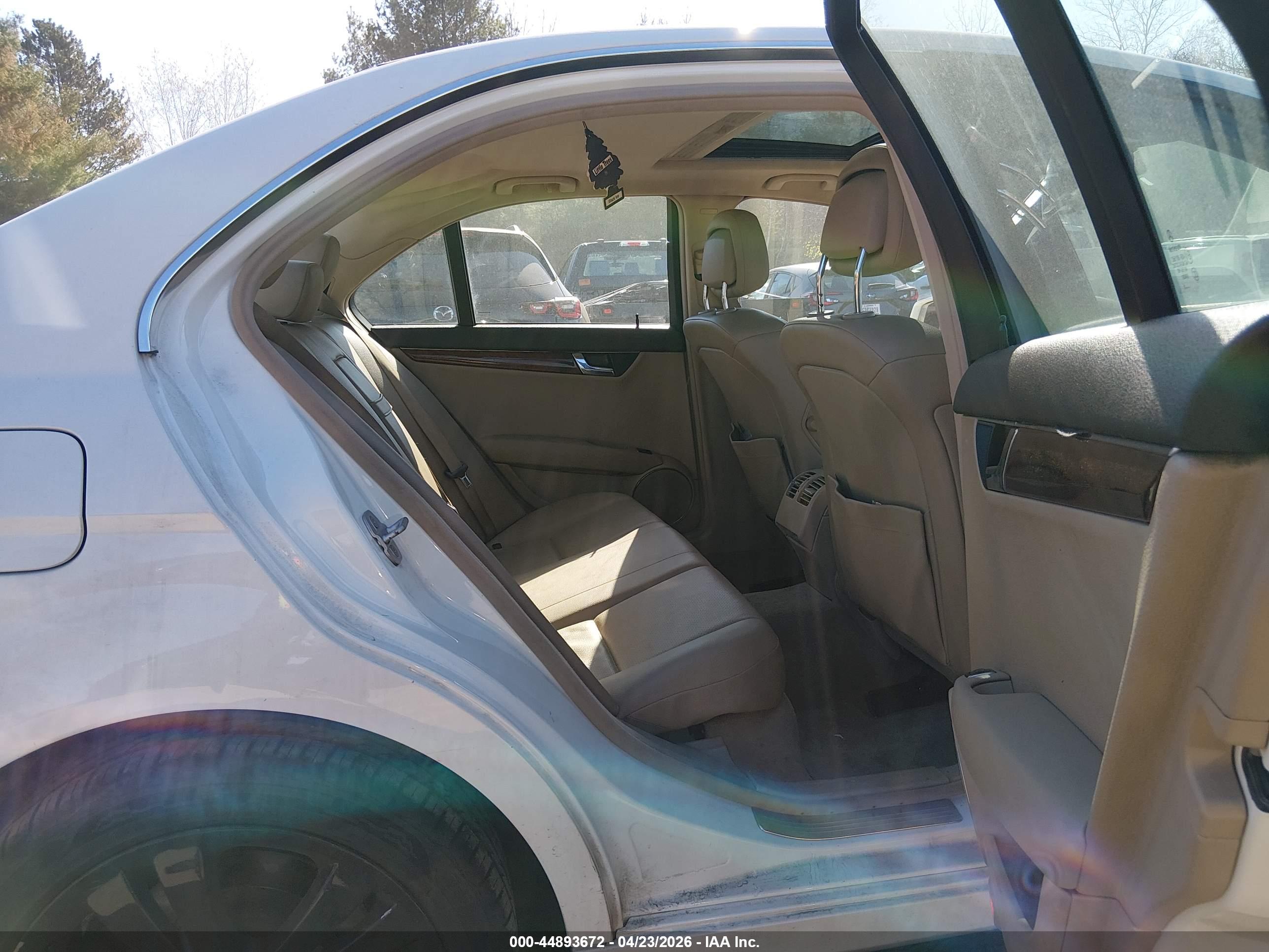 MERCEDES-BENZ C image 8