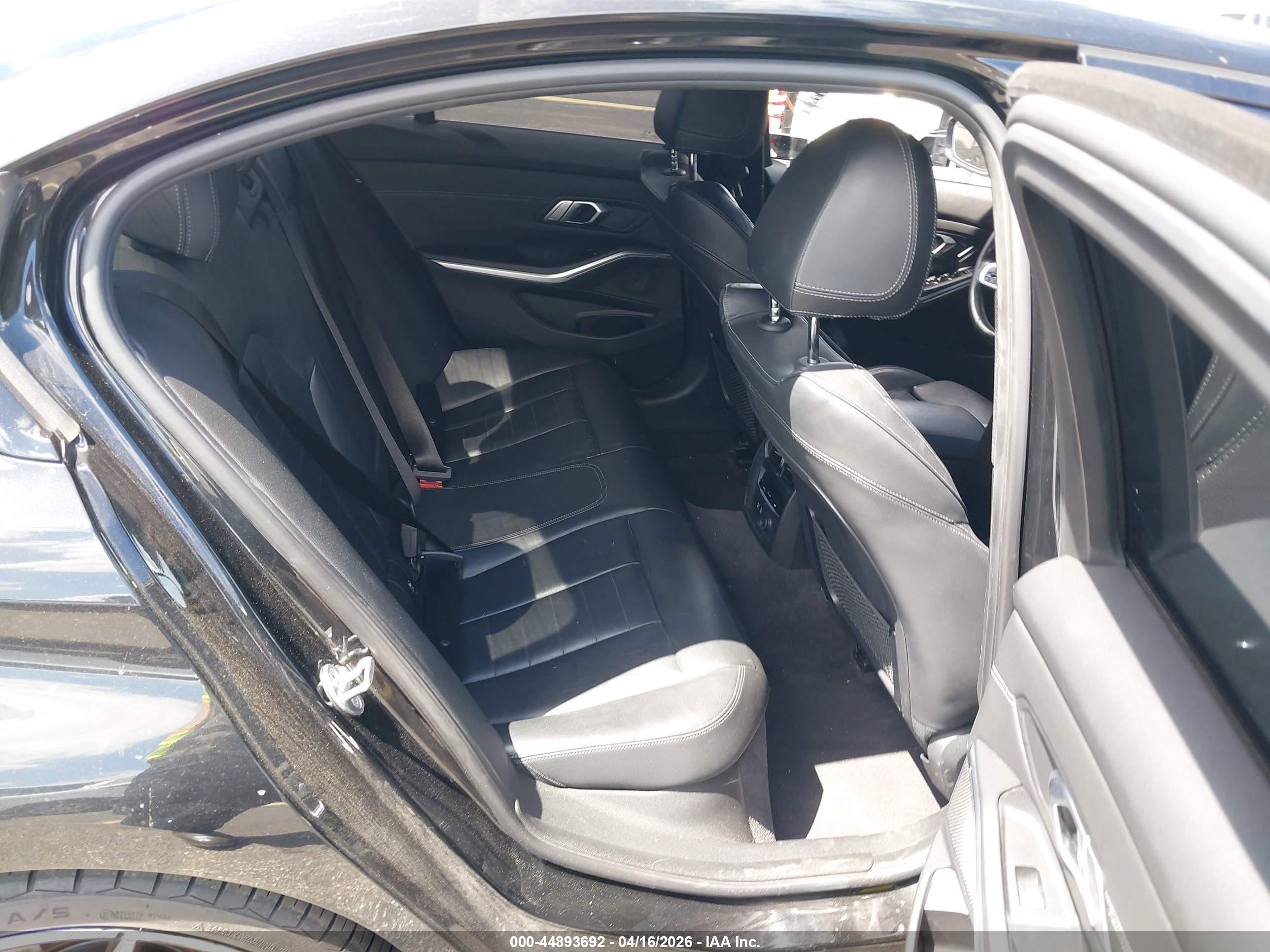 BMW M340I image 8