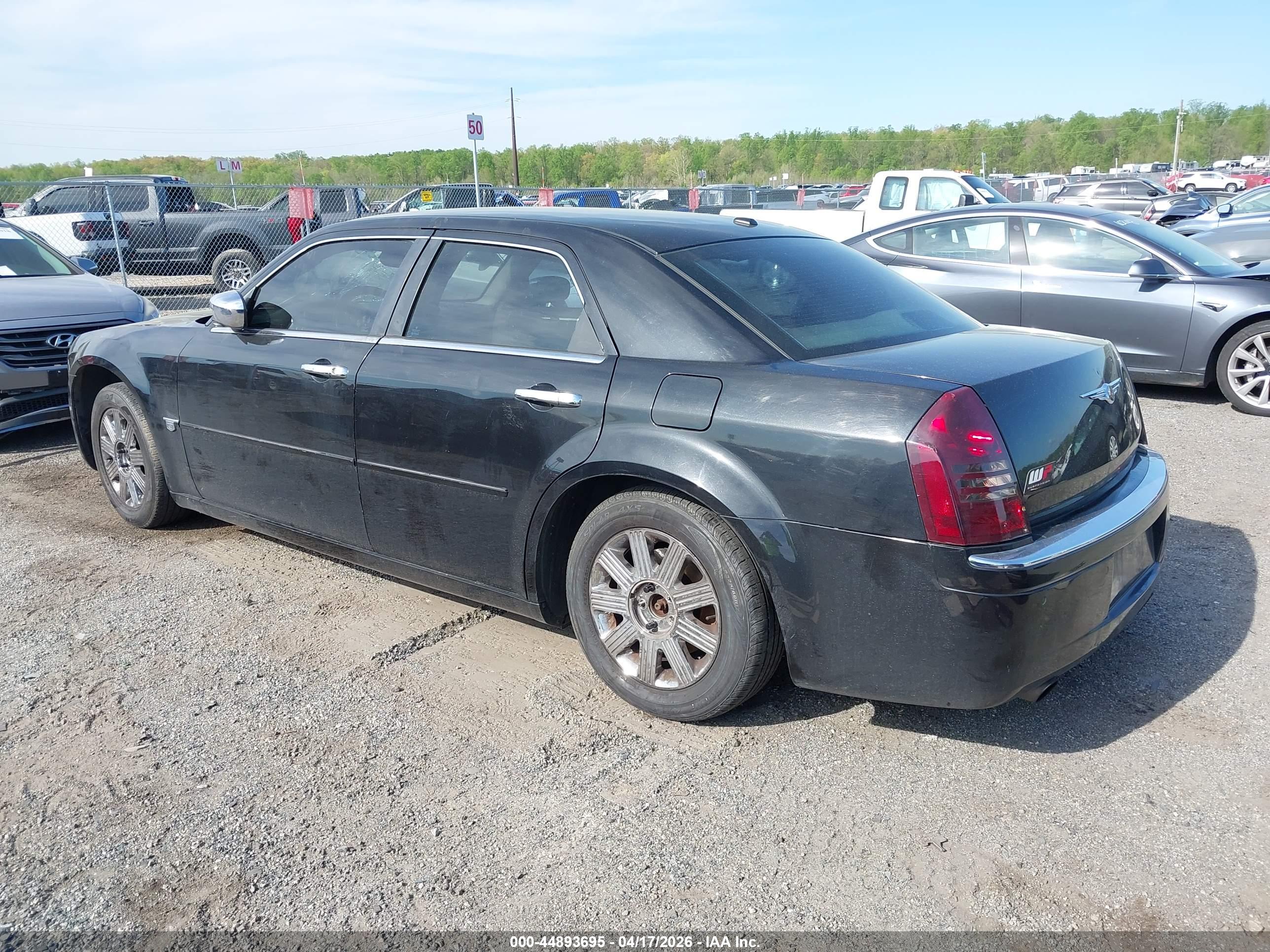 CHRYSLER 300C image 3