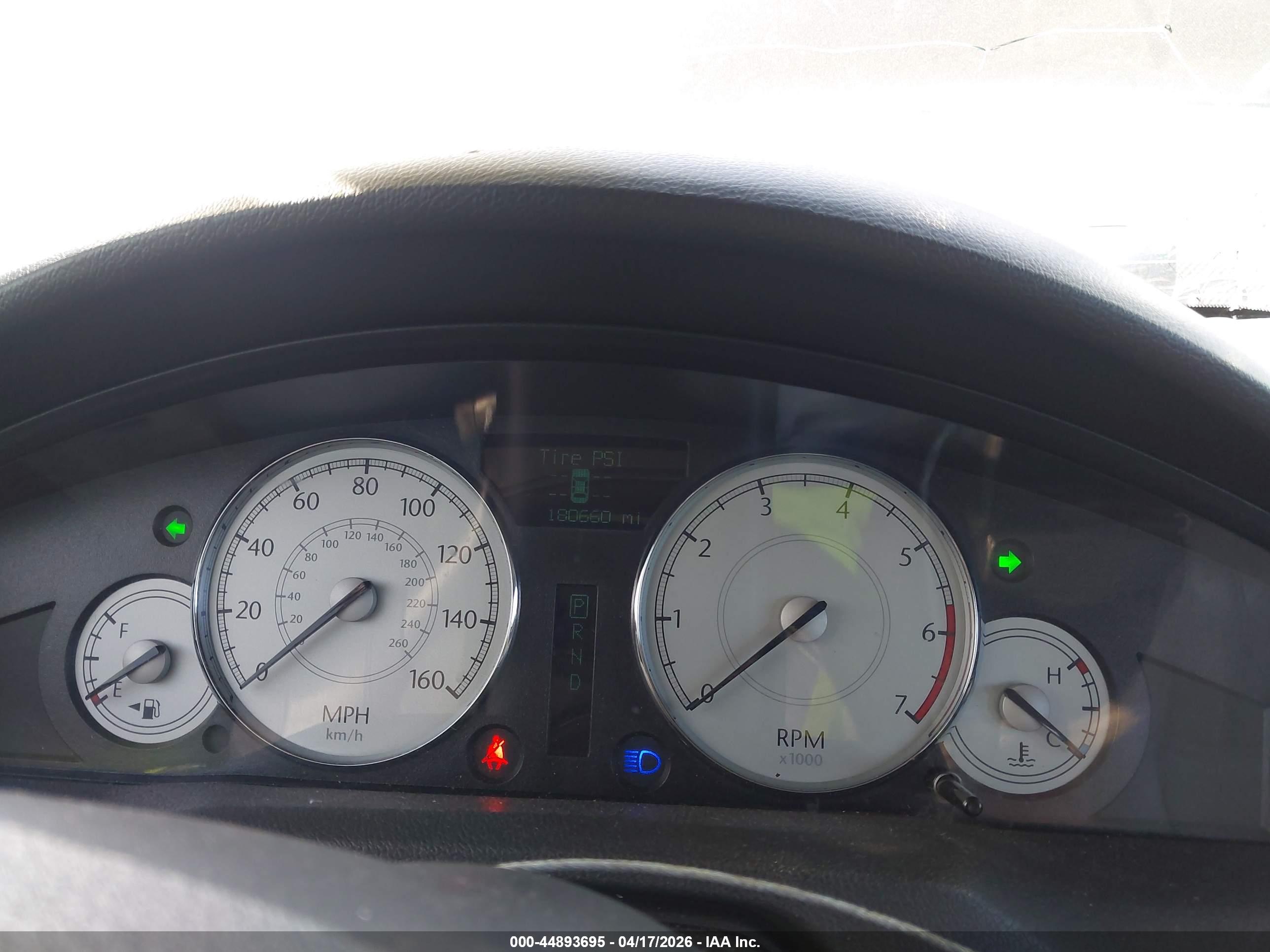 CHRYSLER 300C image 7