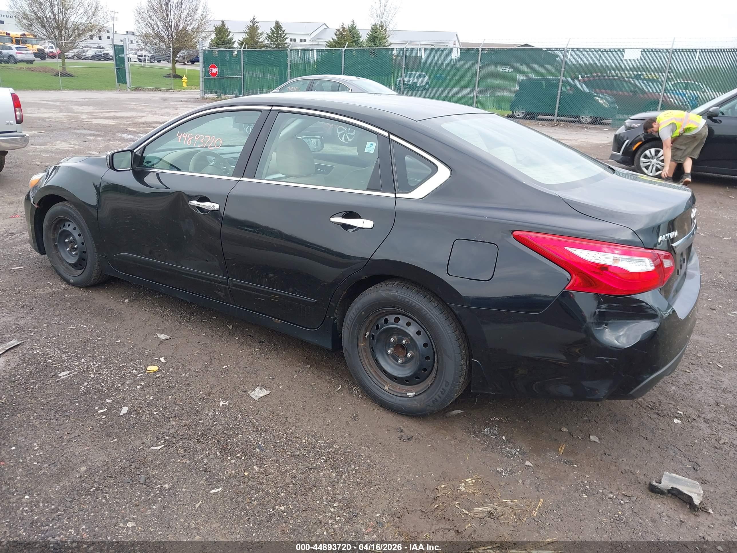 NISSAN ALTIMA image 3