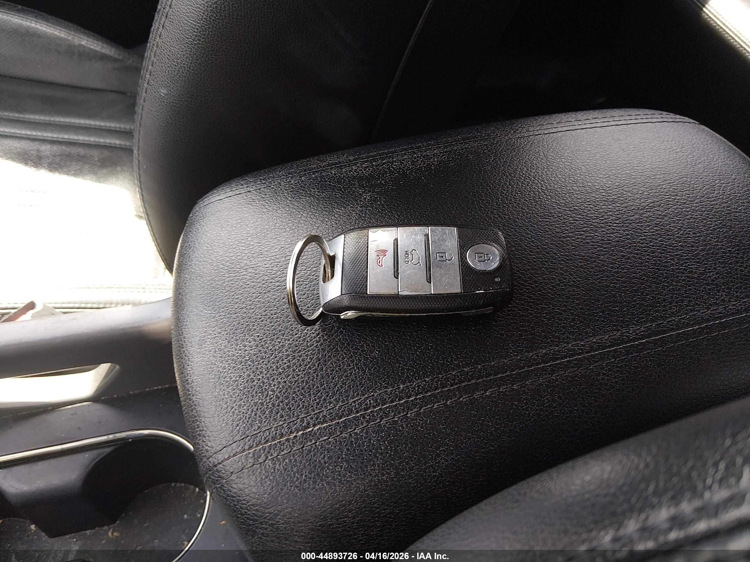 KIA SPORTAGE image 11