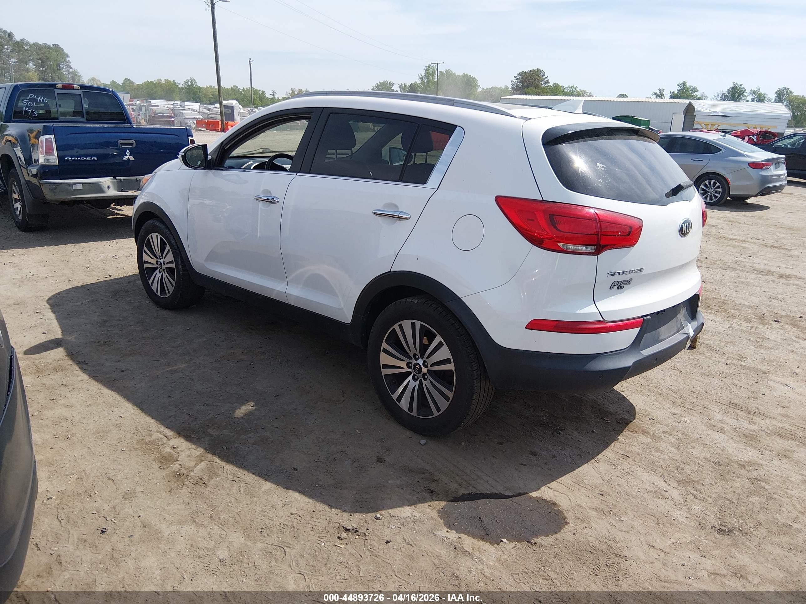 KIA SPORTAGE image 3