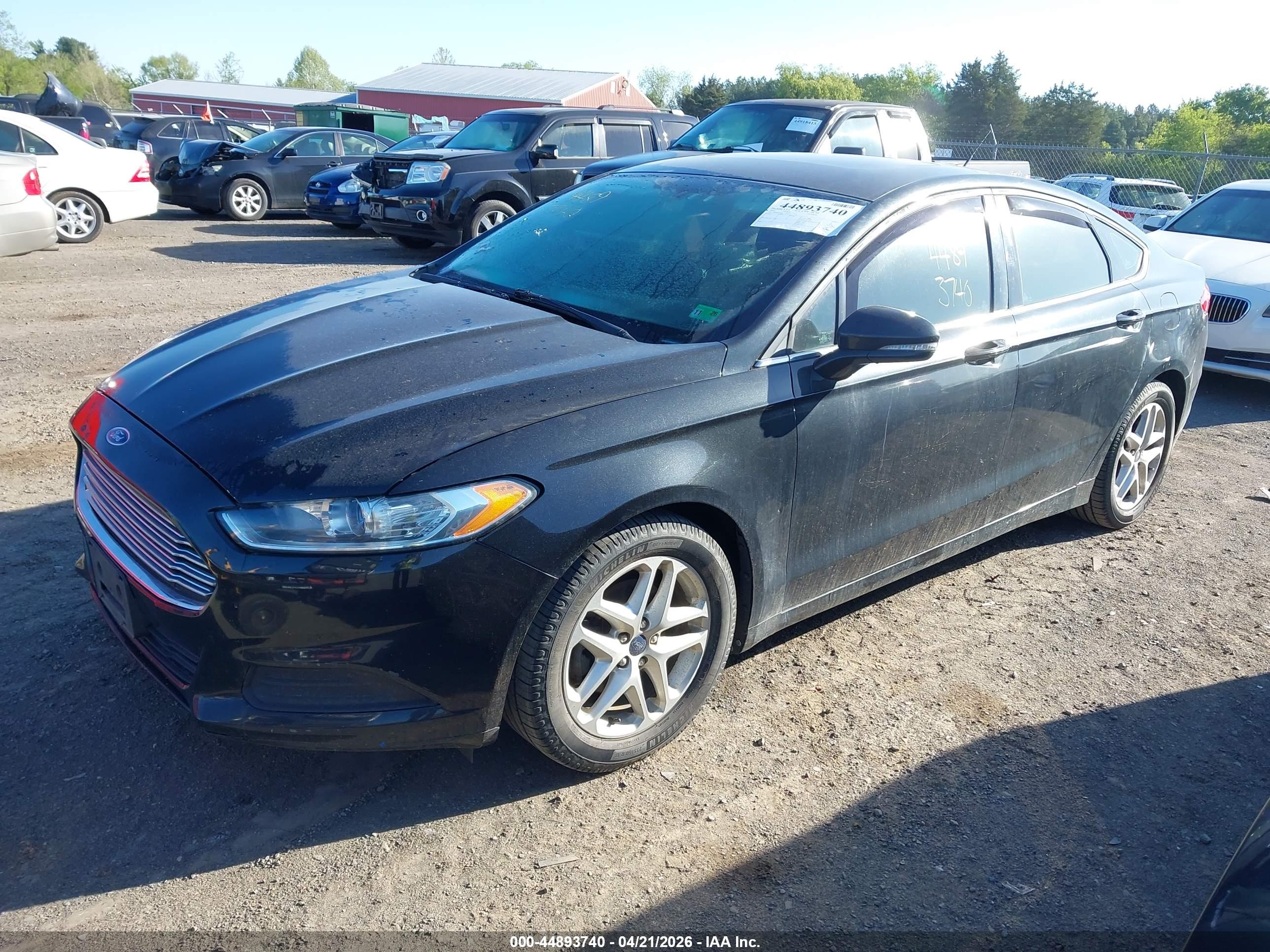 FORD FUSION image 2