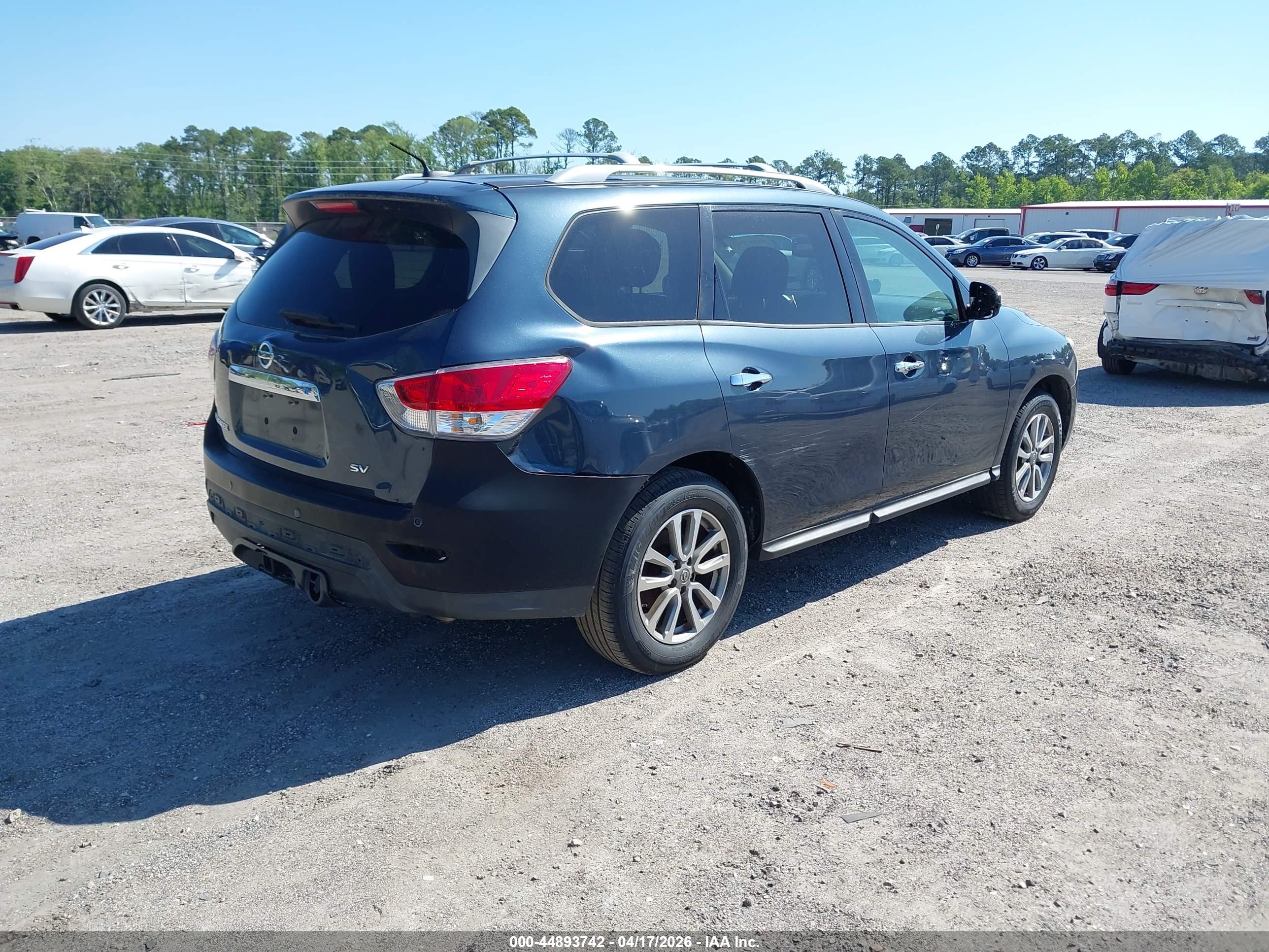 NISSAN PATHFINDER image 4