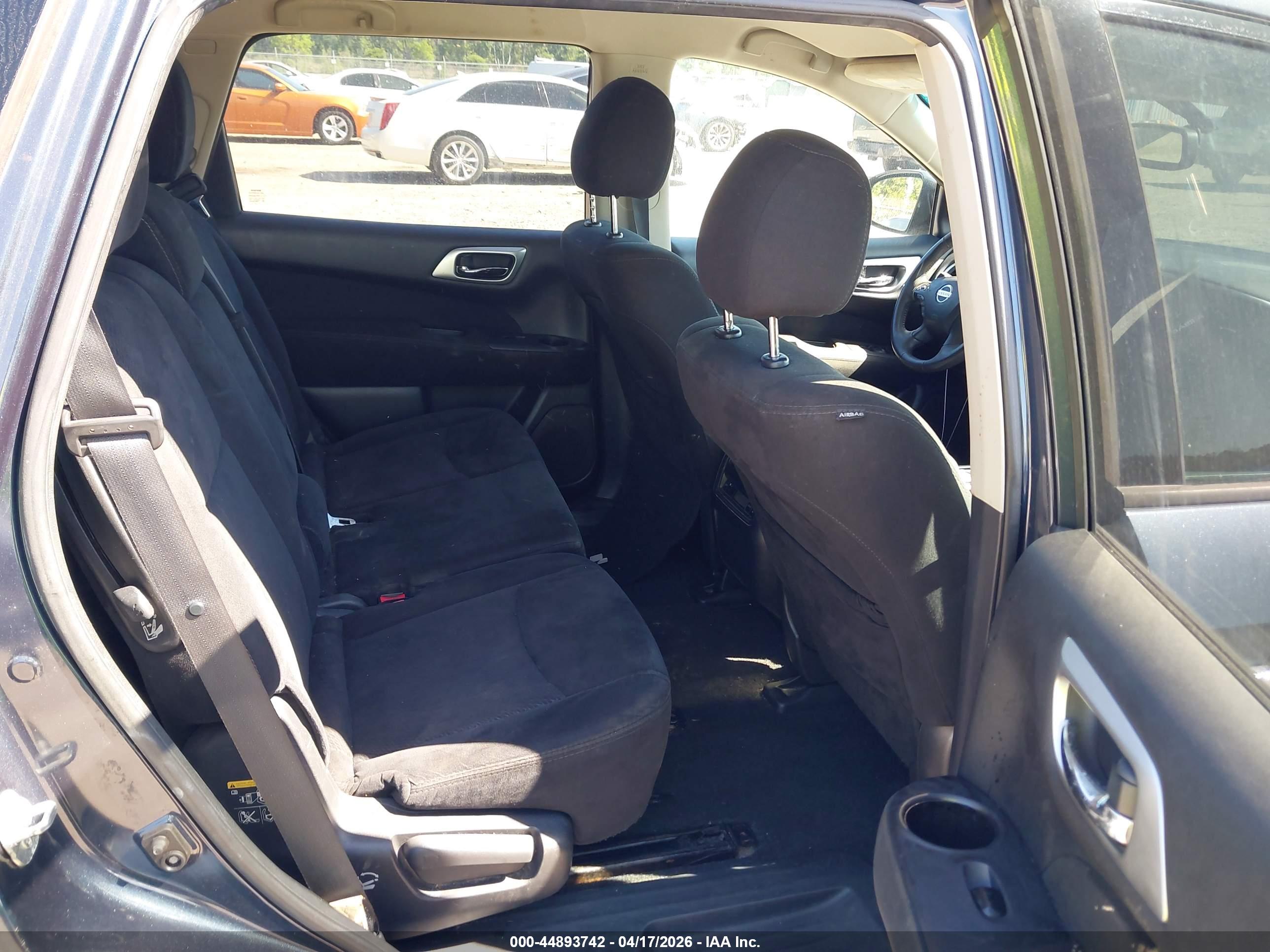 NISSAN PATHFINDER image 8
