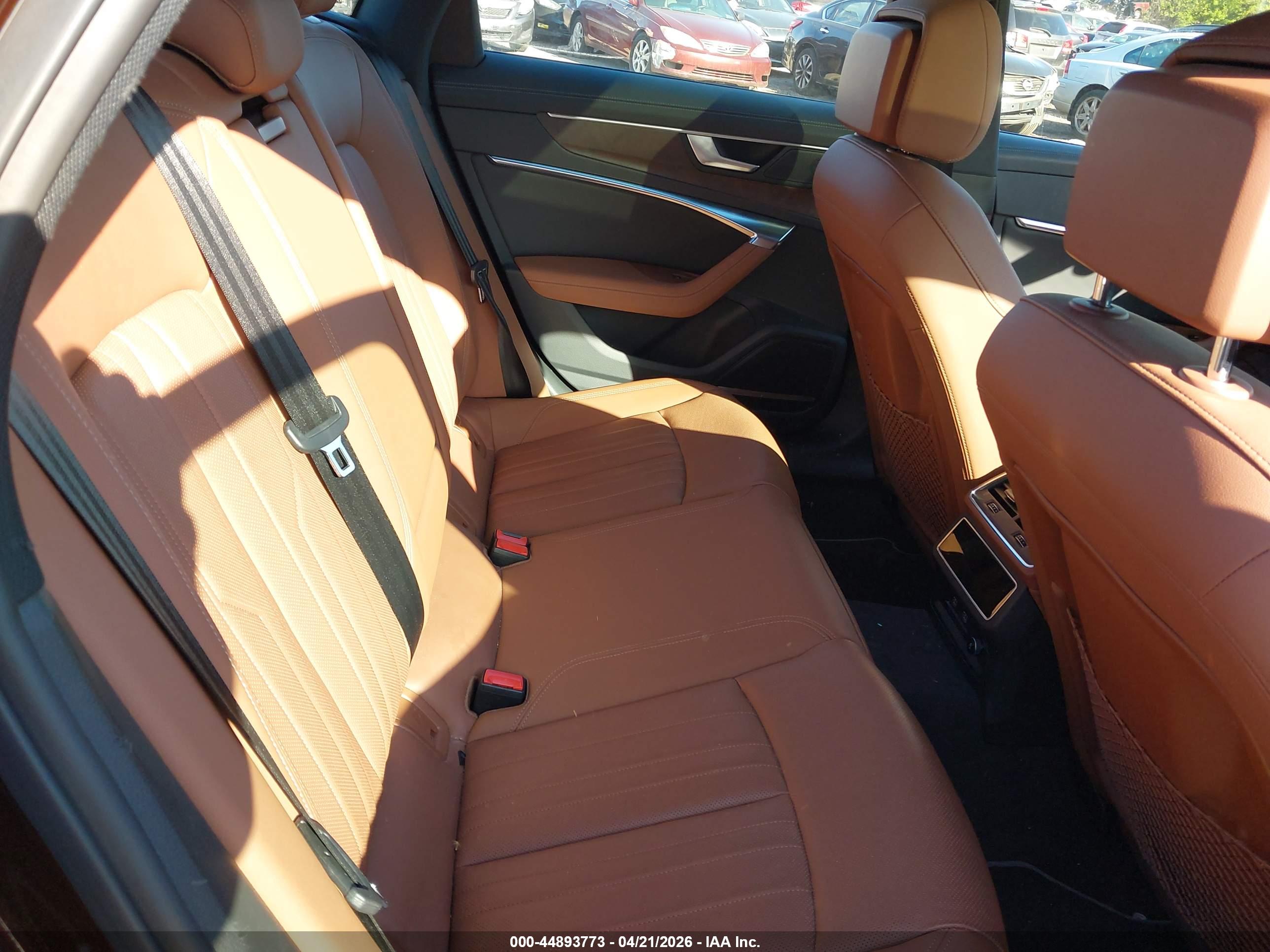 AUDI A6 image 8