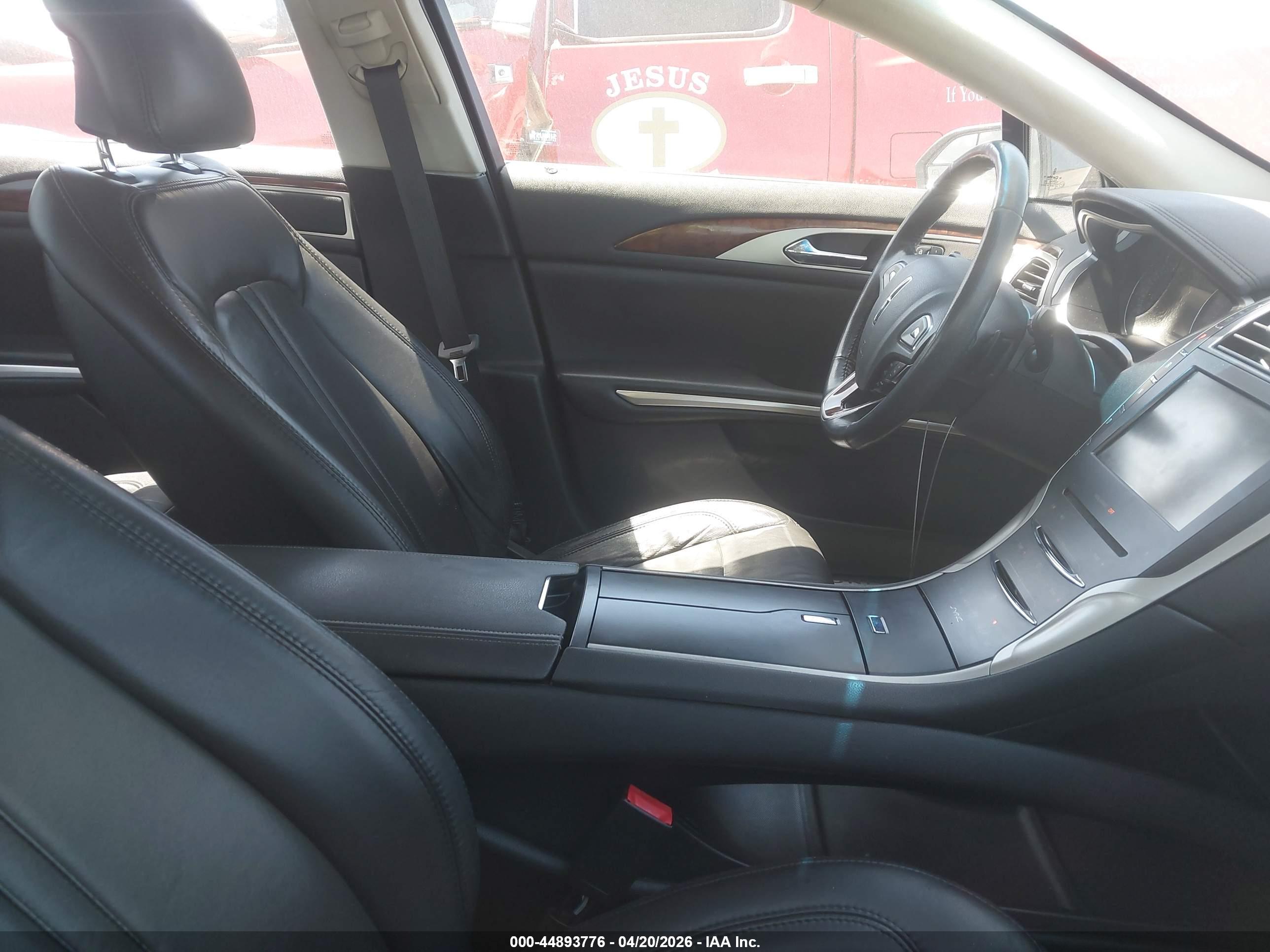 LINCOLN MKZ image 5