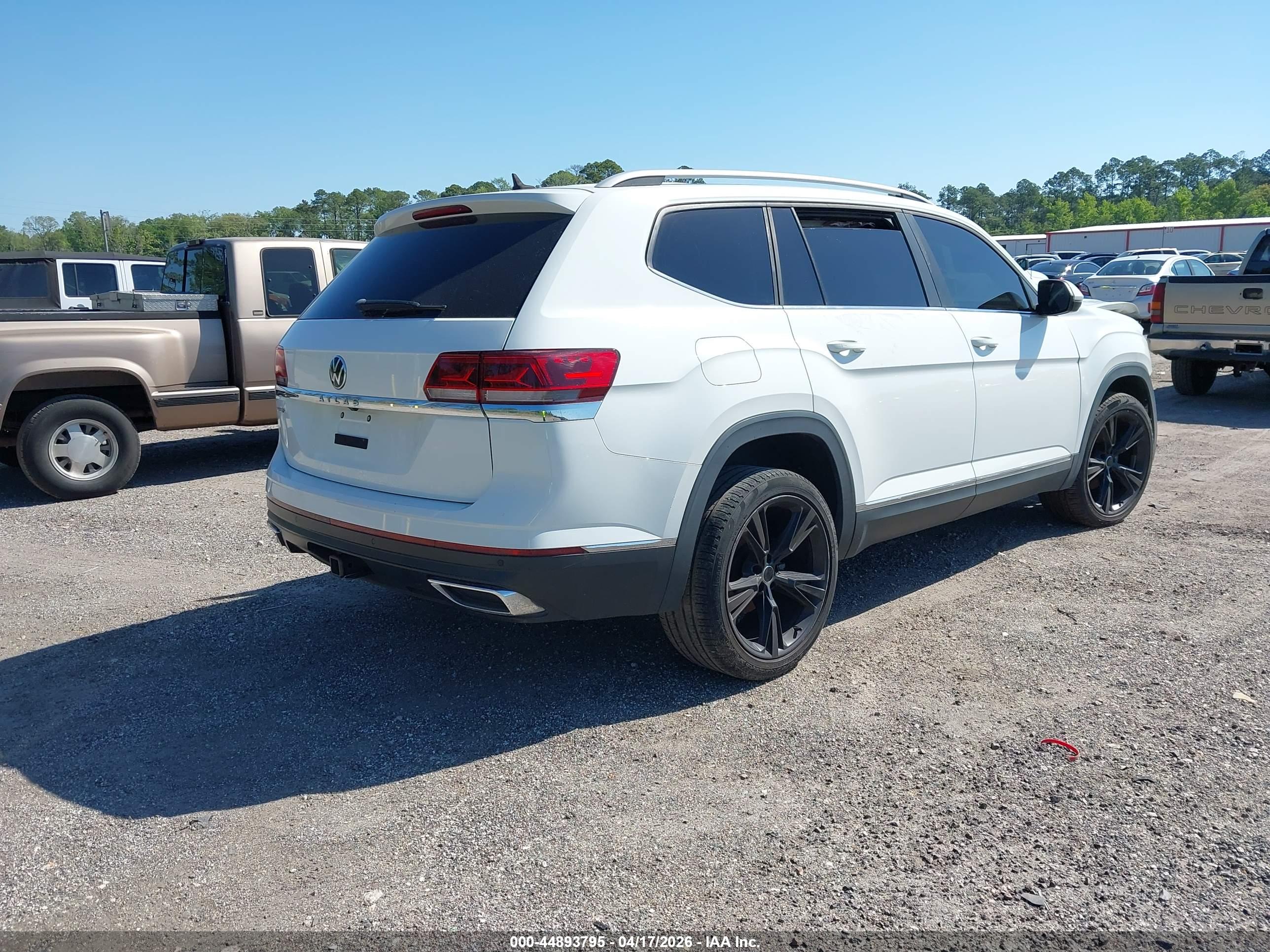 VOLKSWAGEN ATLAS image 4