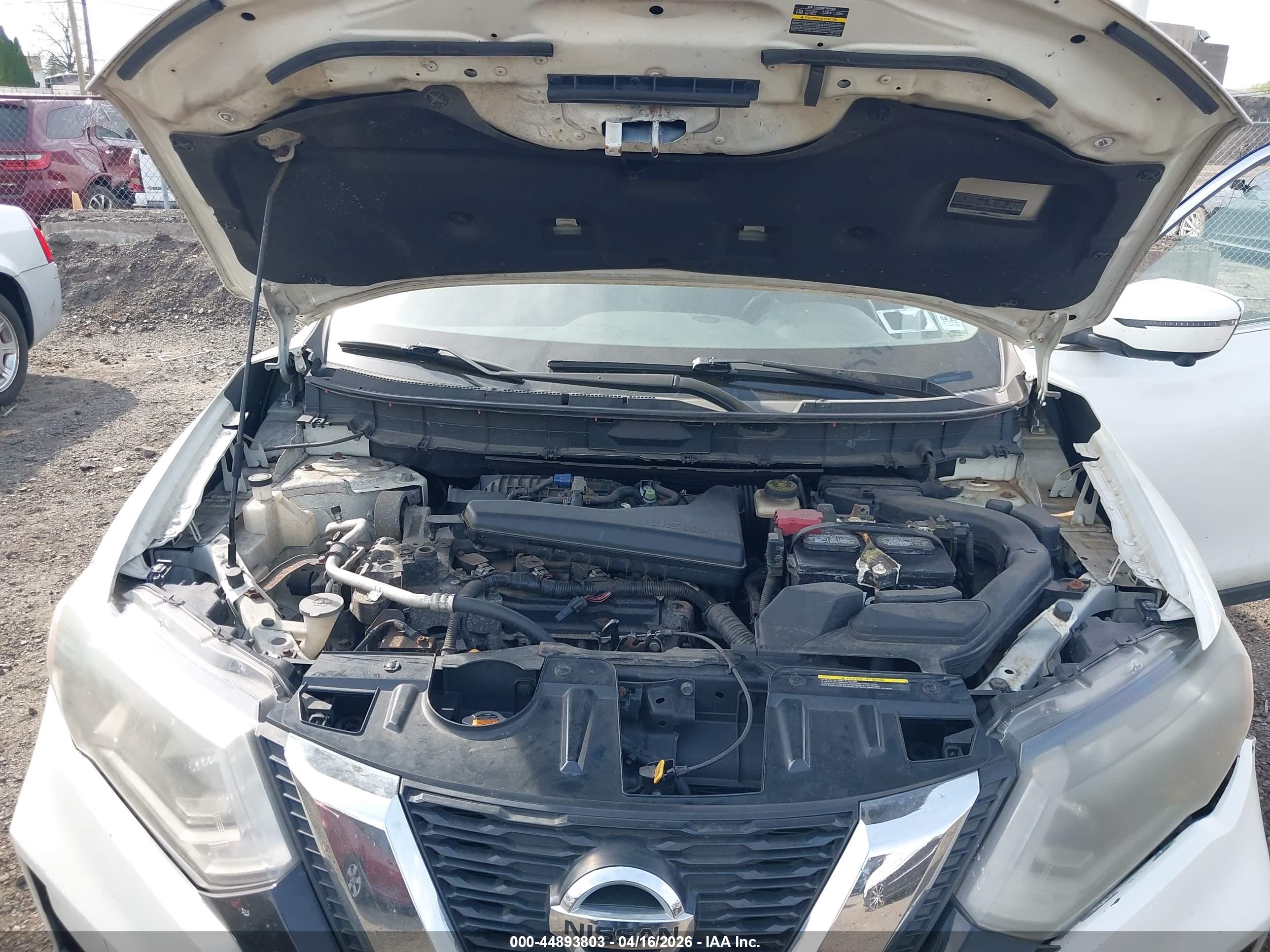 NISSAN ROGUE image 10
