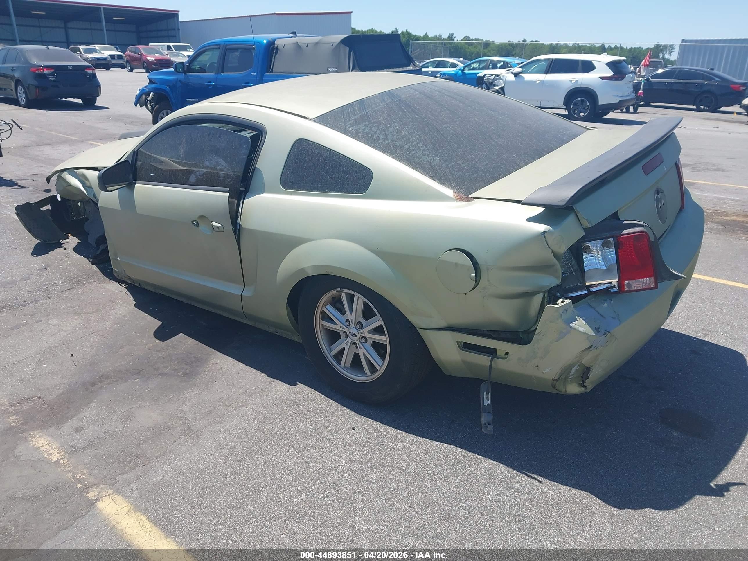 FORD MUSTANG image 3