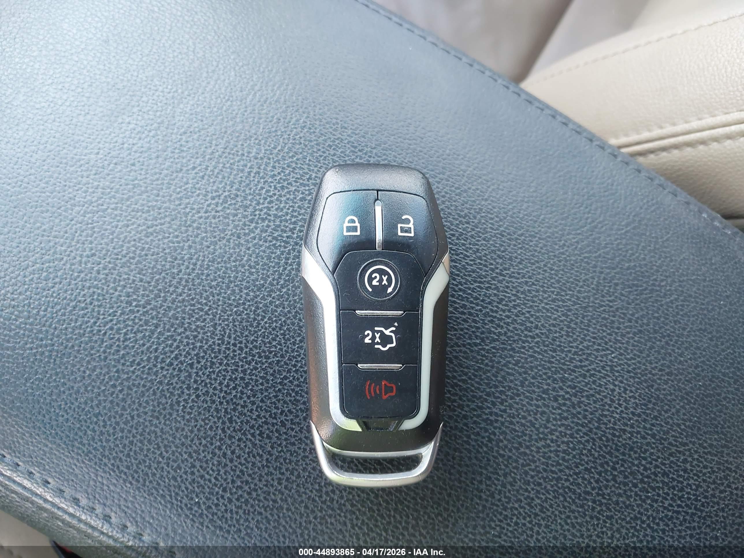 FORD EXPLORER image 11