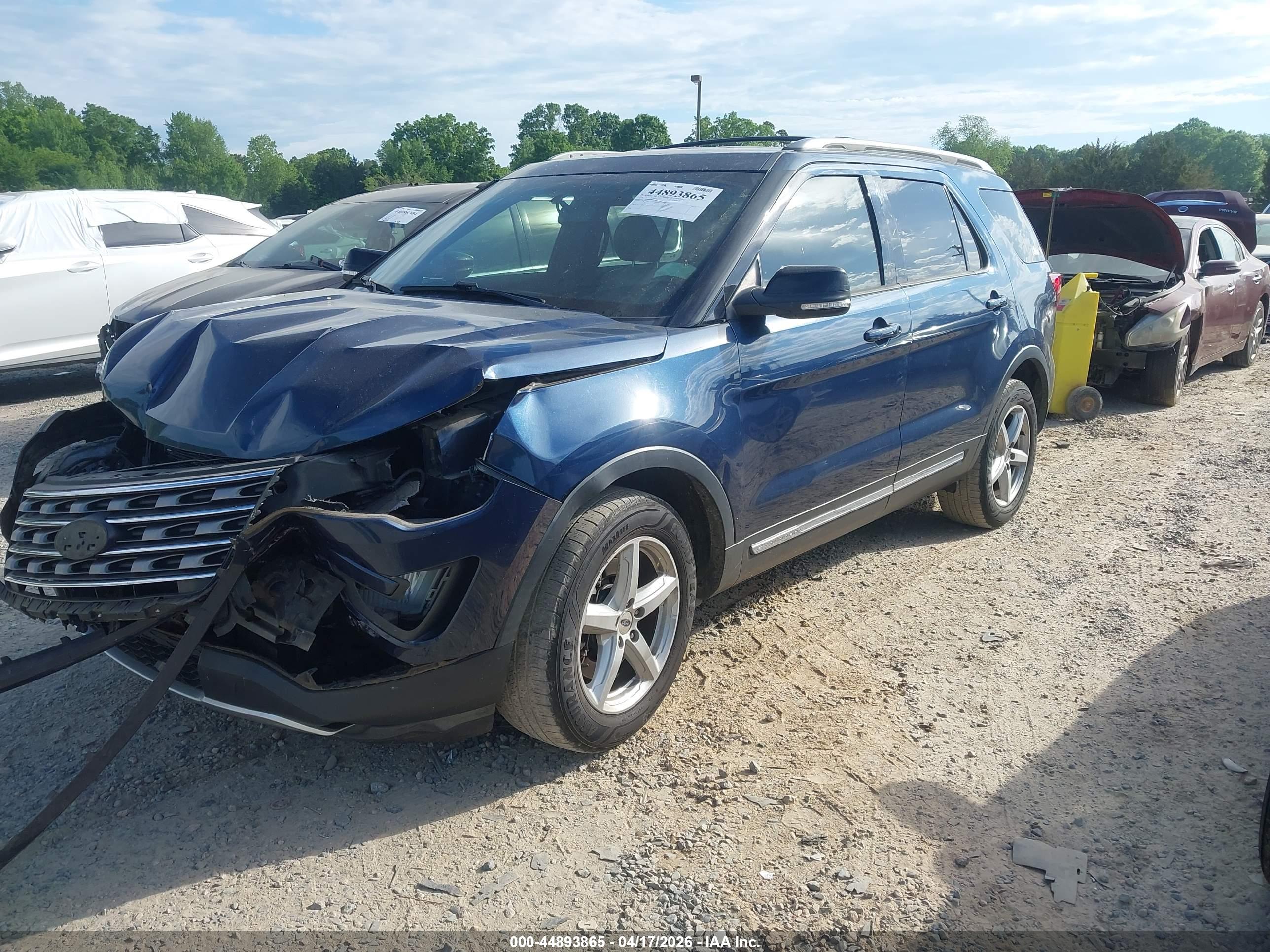FORD EXPLORER image 2
