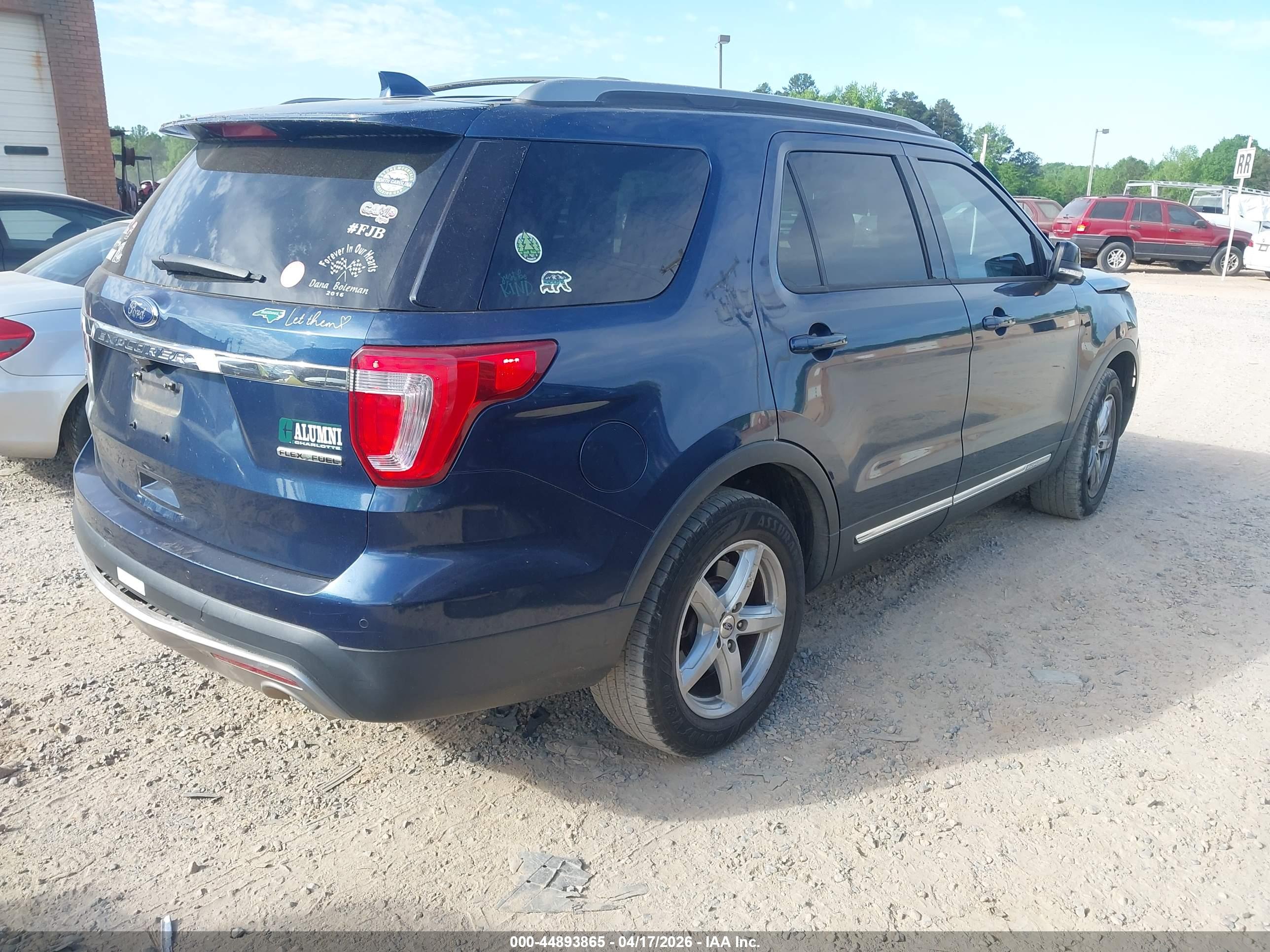 FORD EXPLORER image 4
