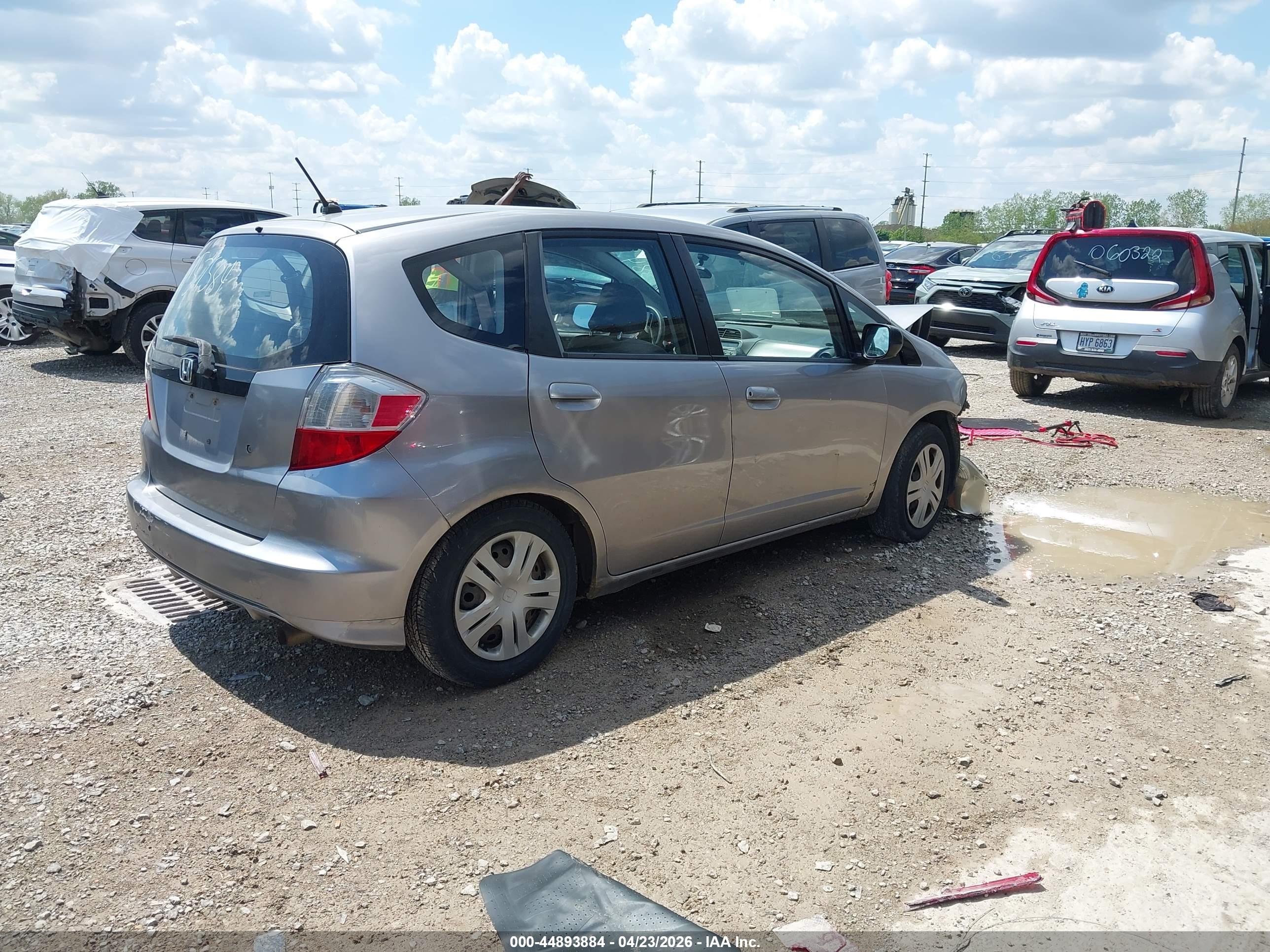 HONDA FIT image 4
