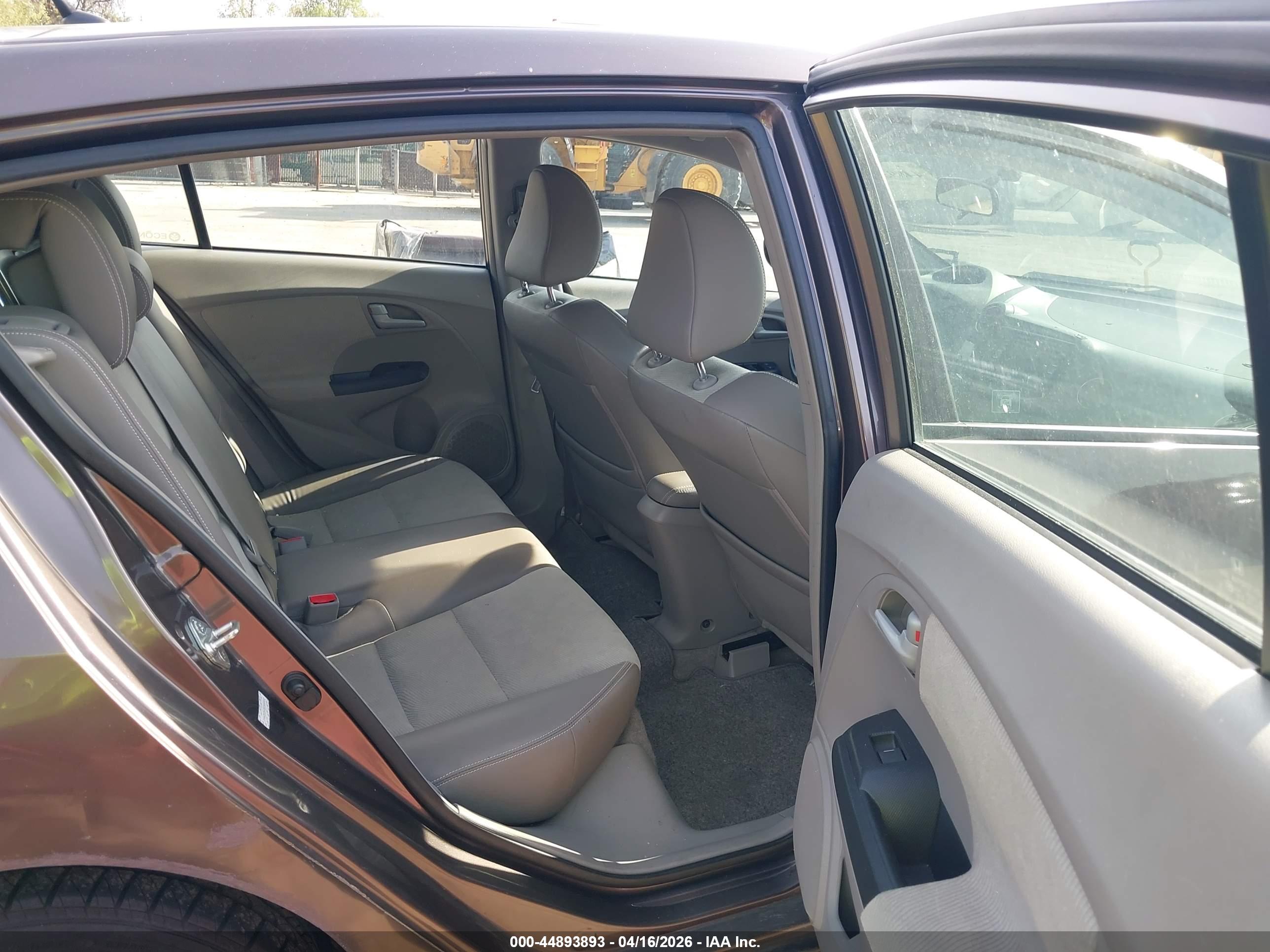 HONDA INSIGHT image 8