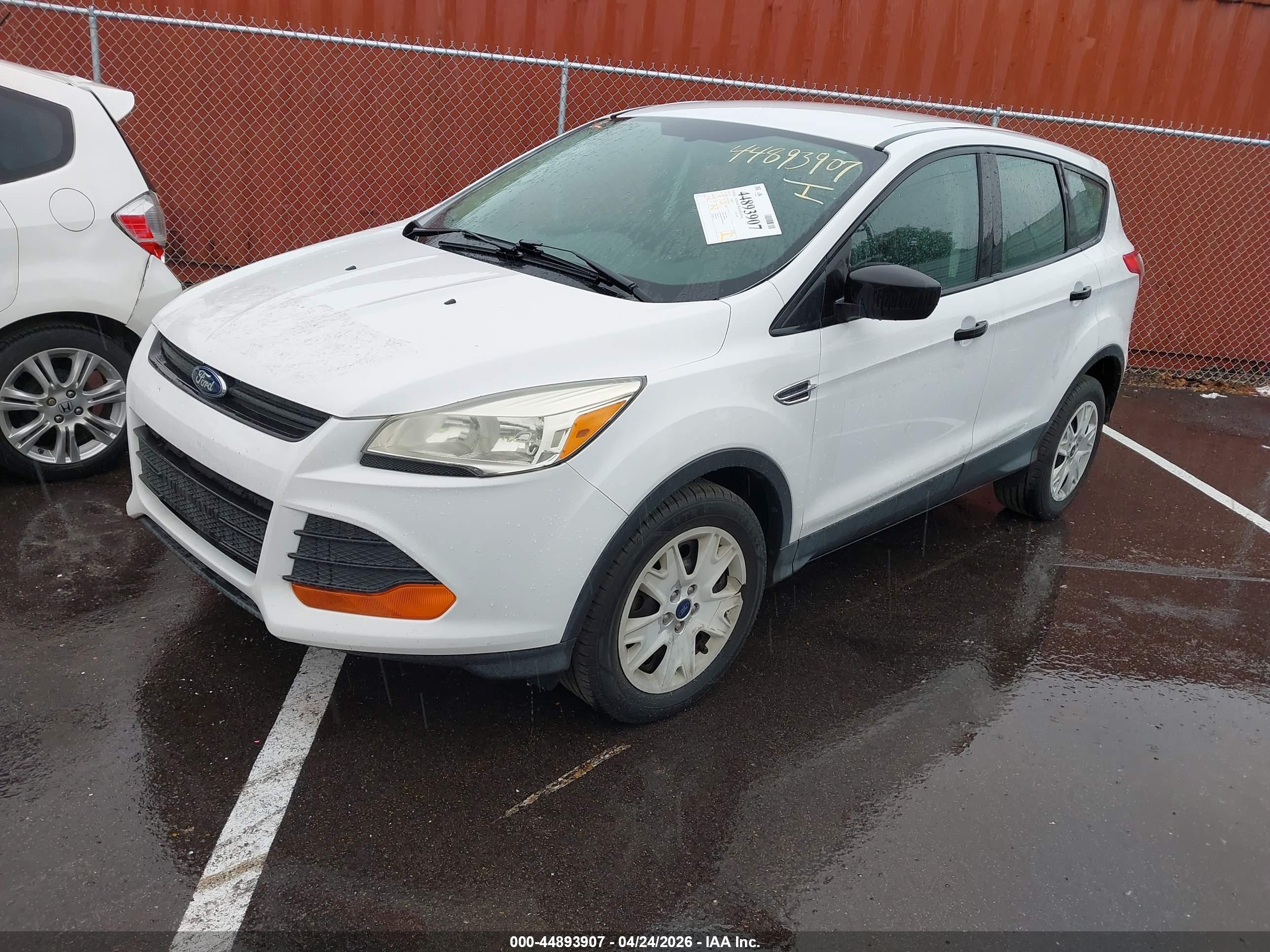 FORD ESCAPE image 2