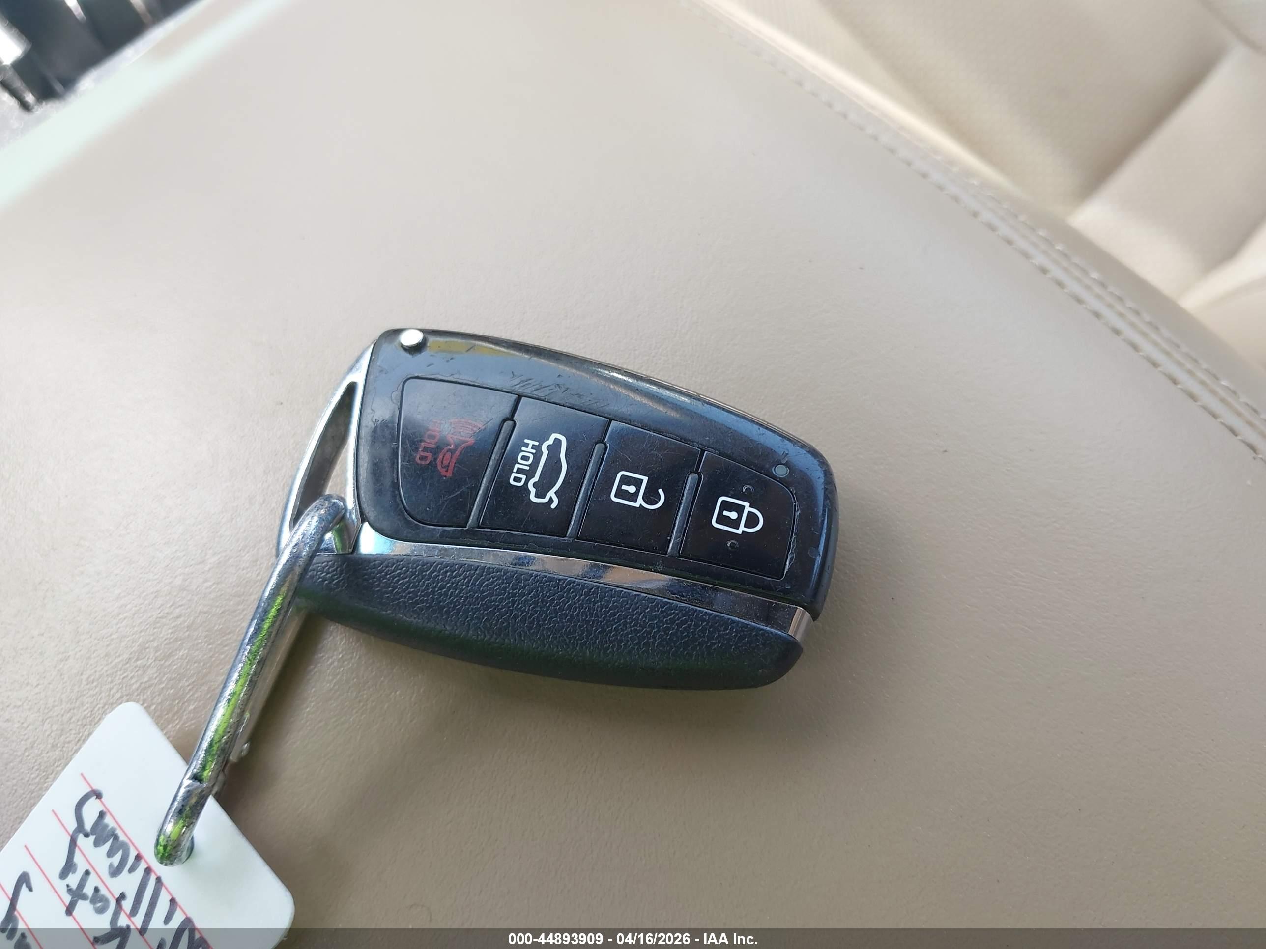 HYUNDAI AZERA image 11