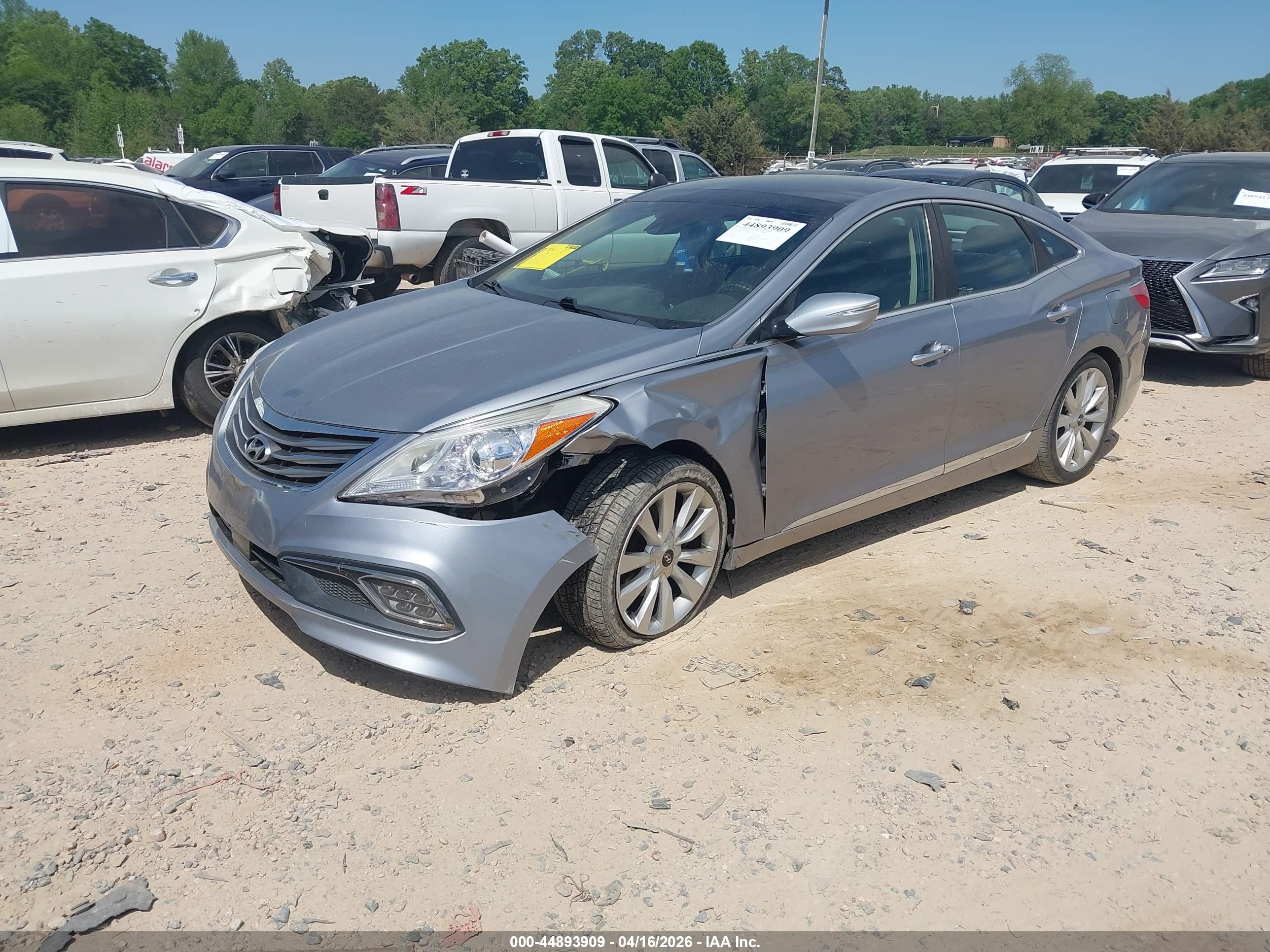 HYUNDAI AZERA image 2