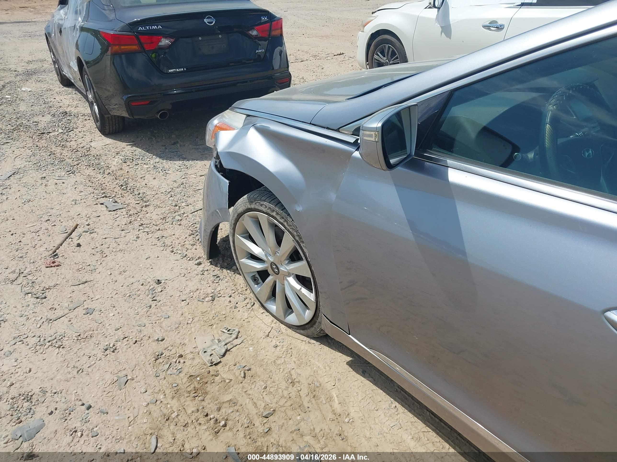HYUNDAI AZERA image 6