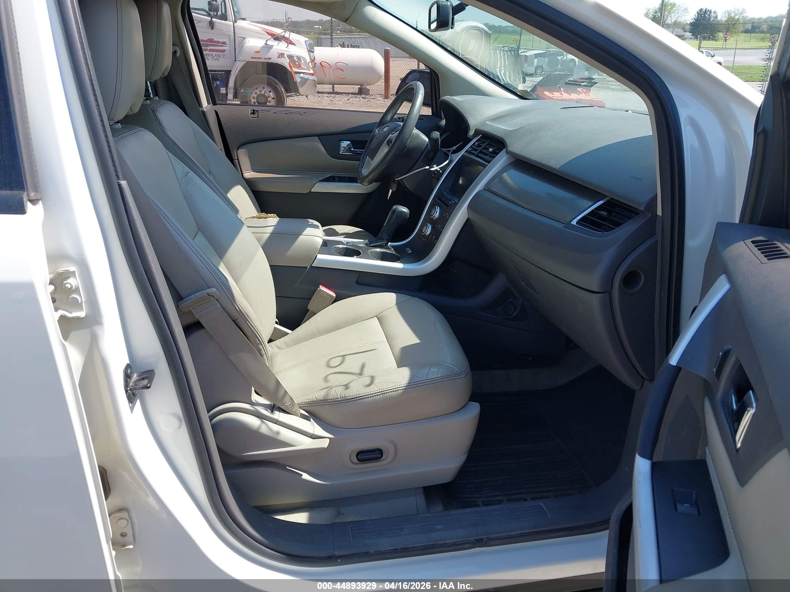 FORD EDGE image 5