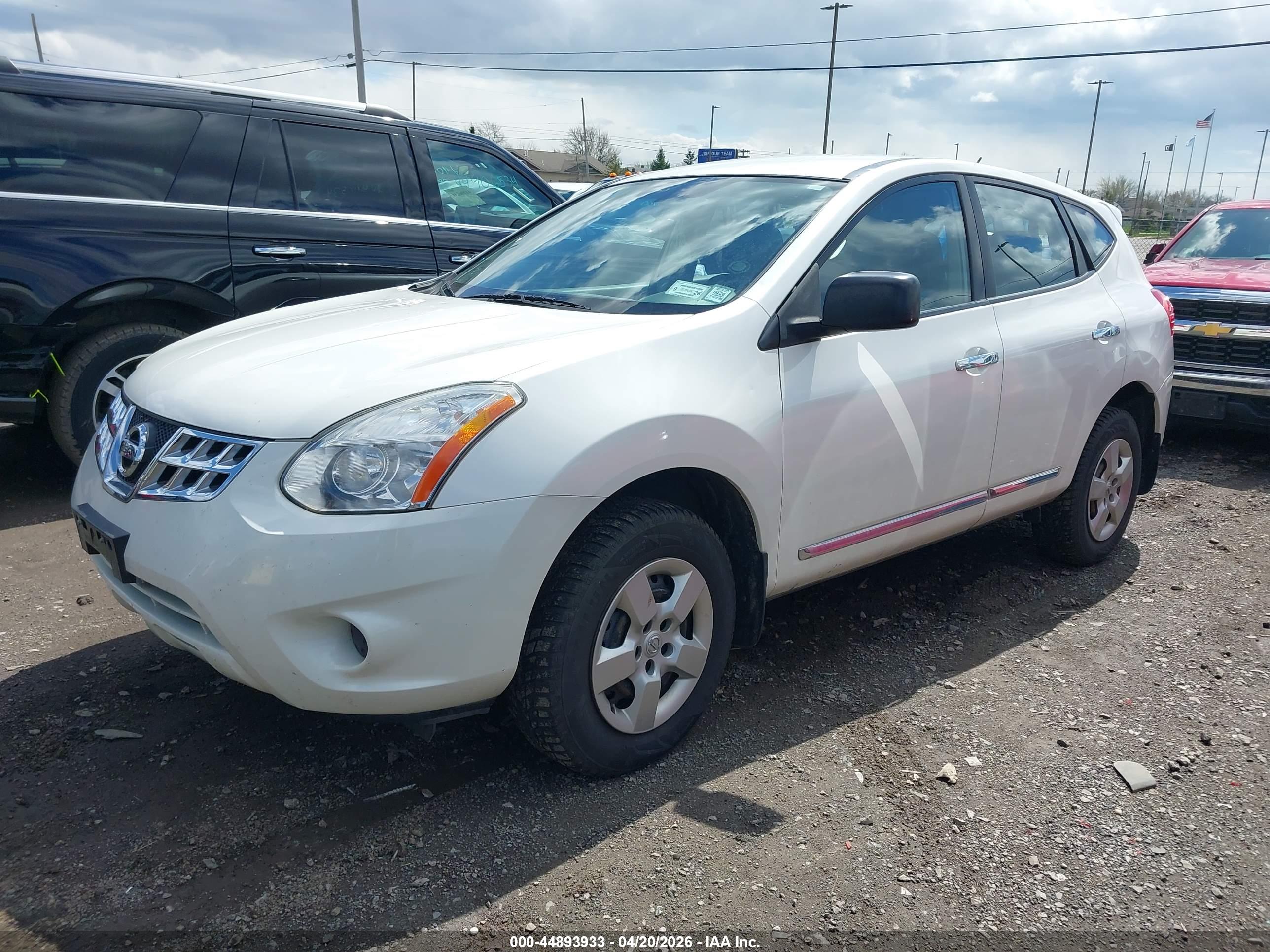 NISSAN ROGUE image 2
