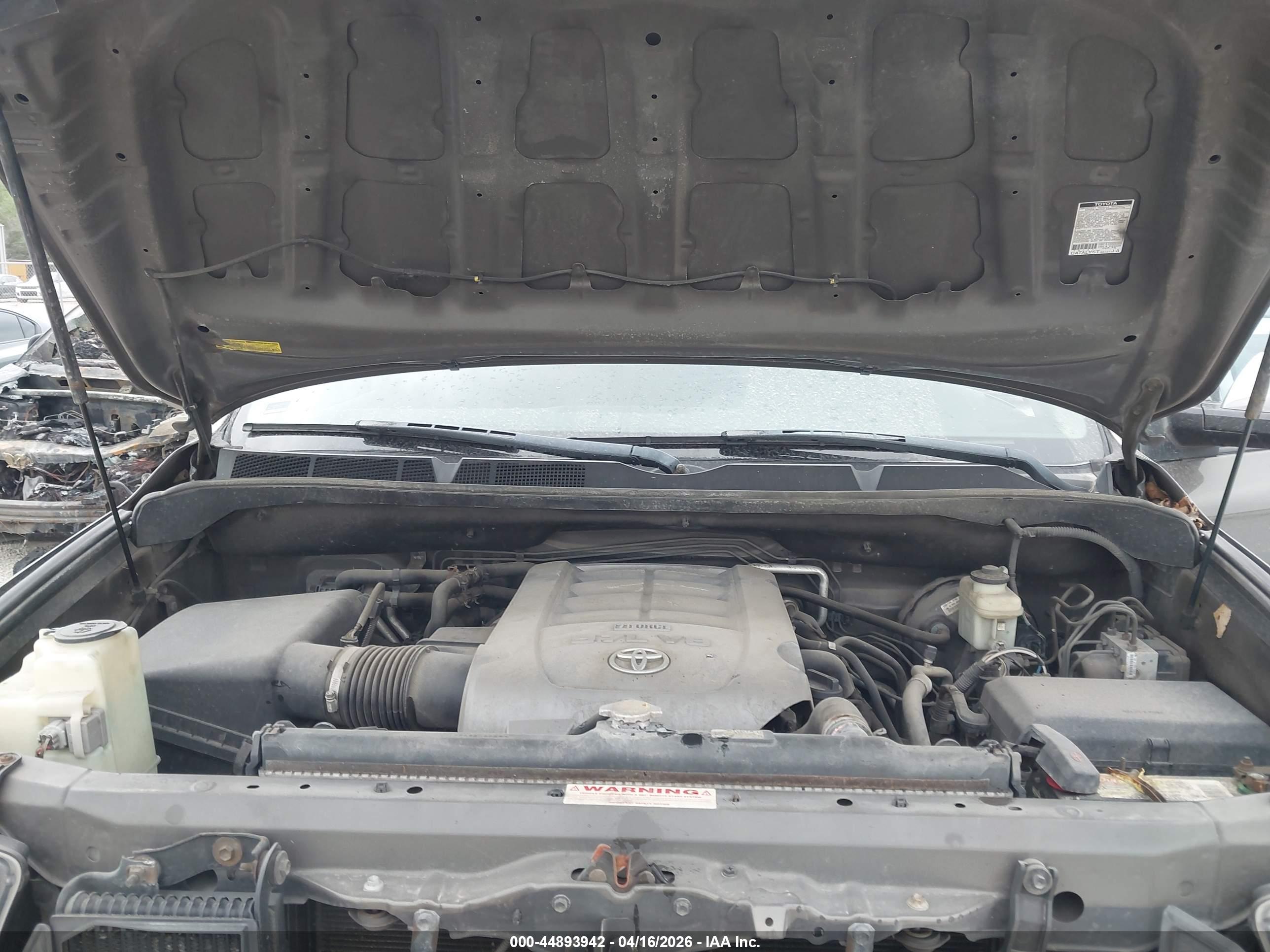 TOYOTA SEQUOIA image 10