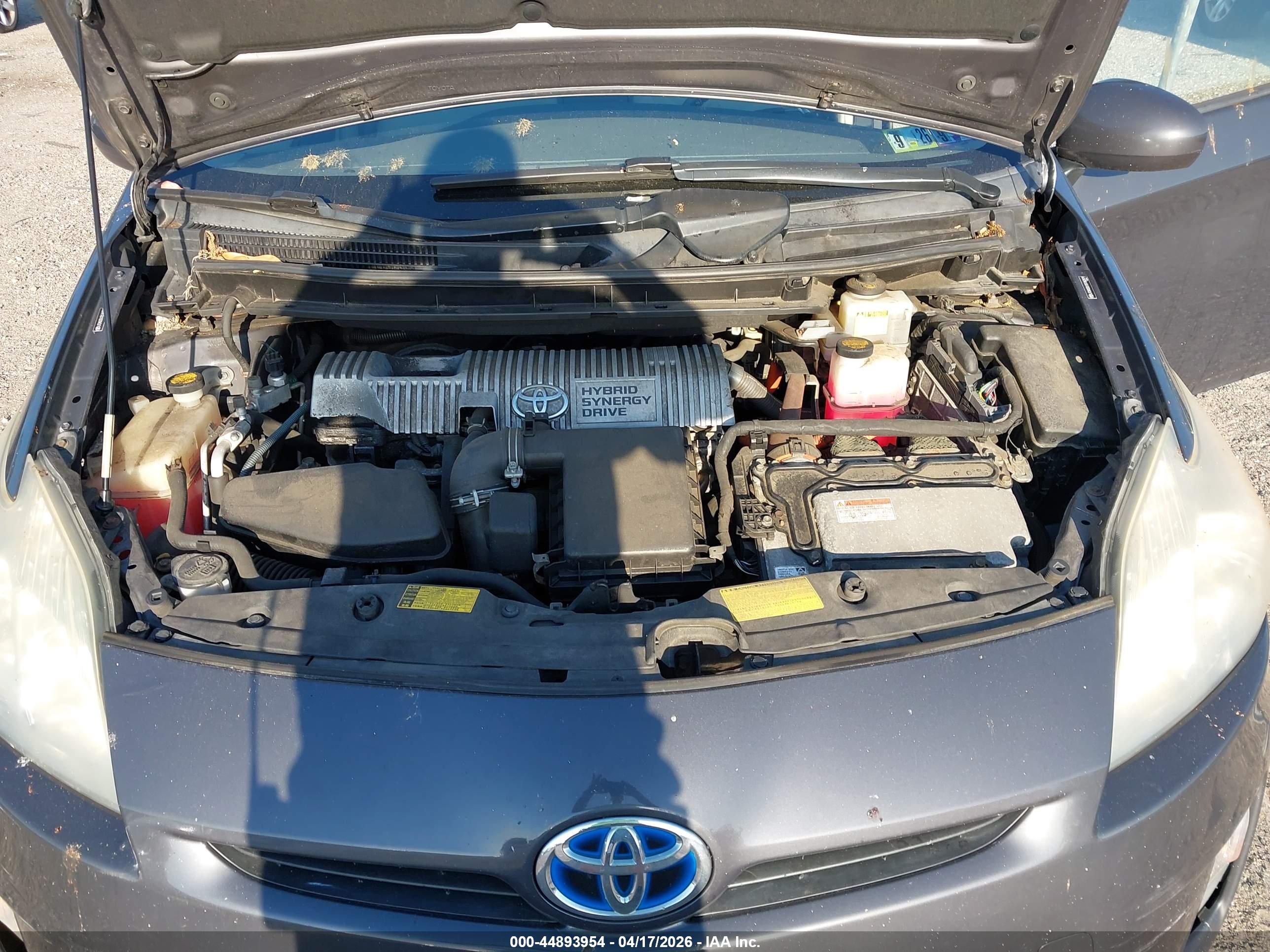 TOYOTA PRIUS image 10