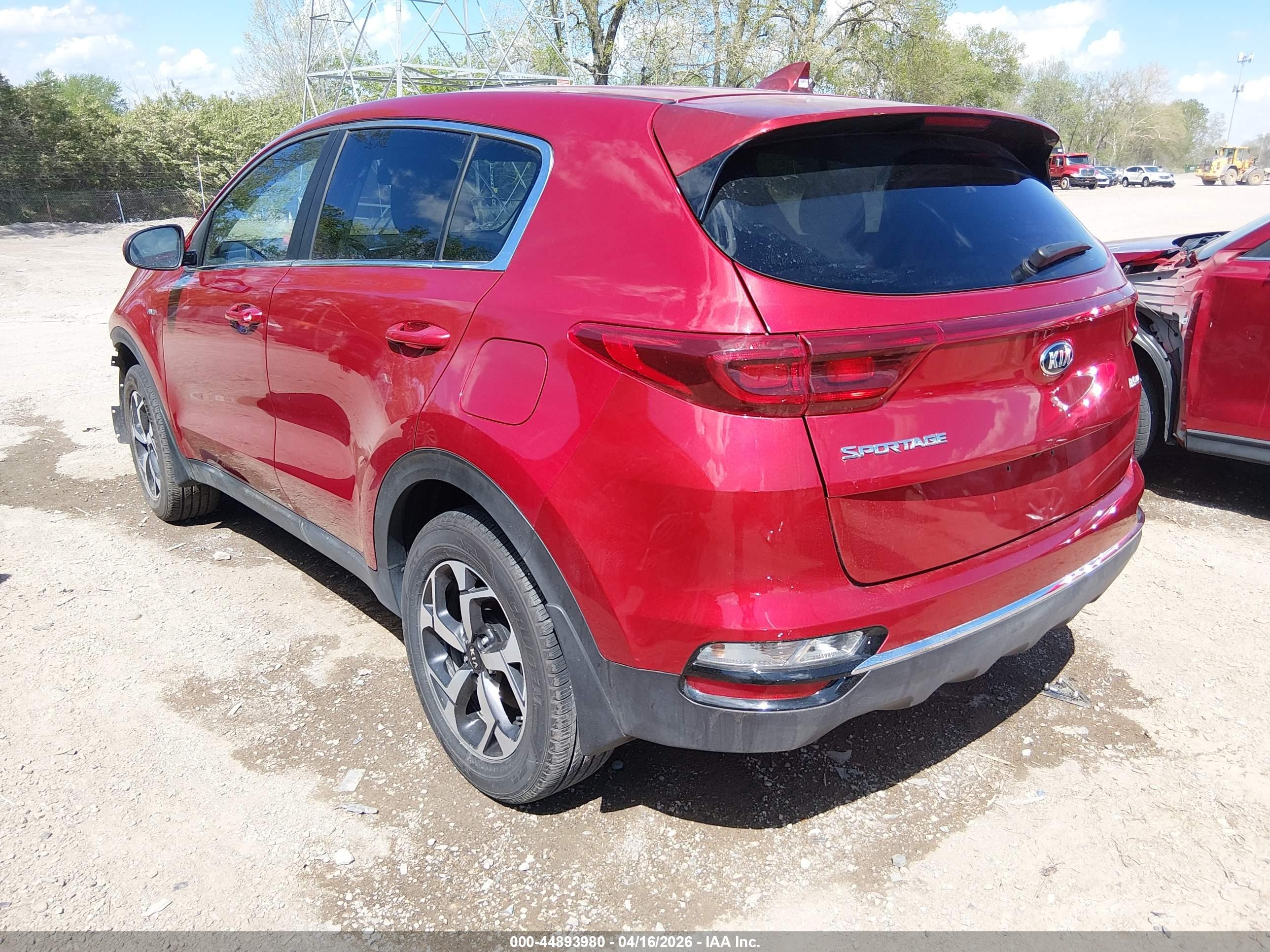 KIA SPORTAGE image 3