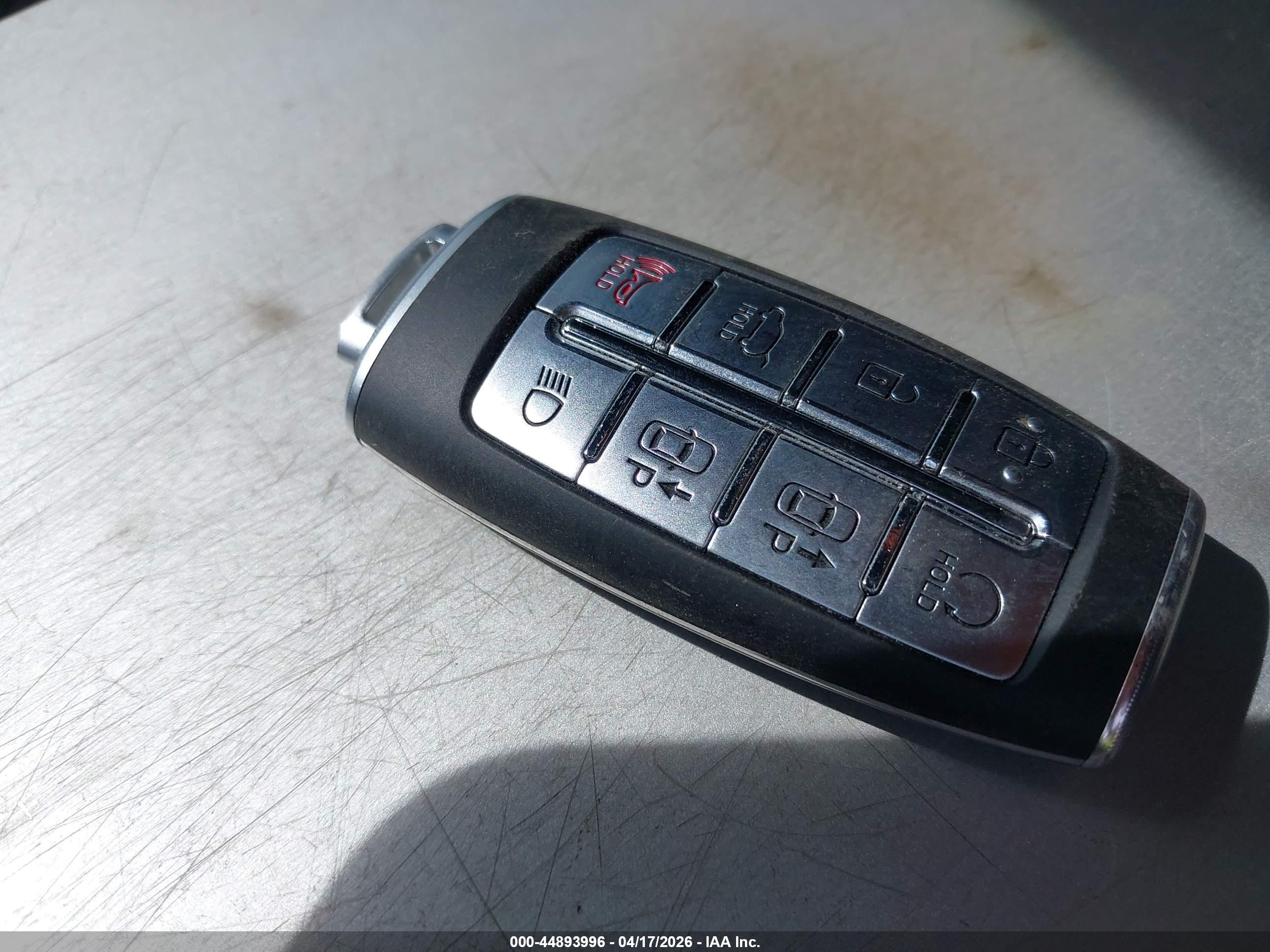 GENESIS GV70 image 11