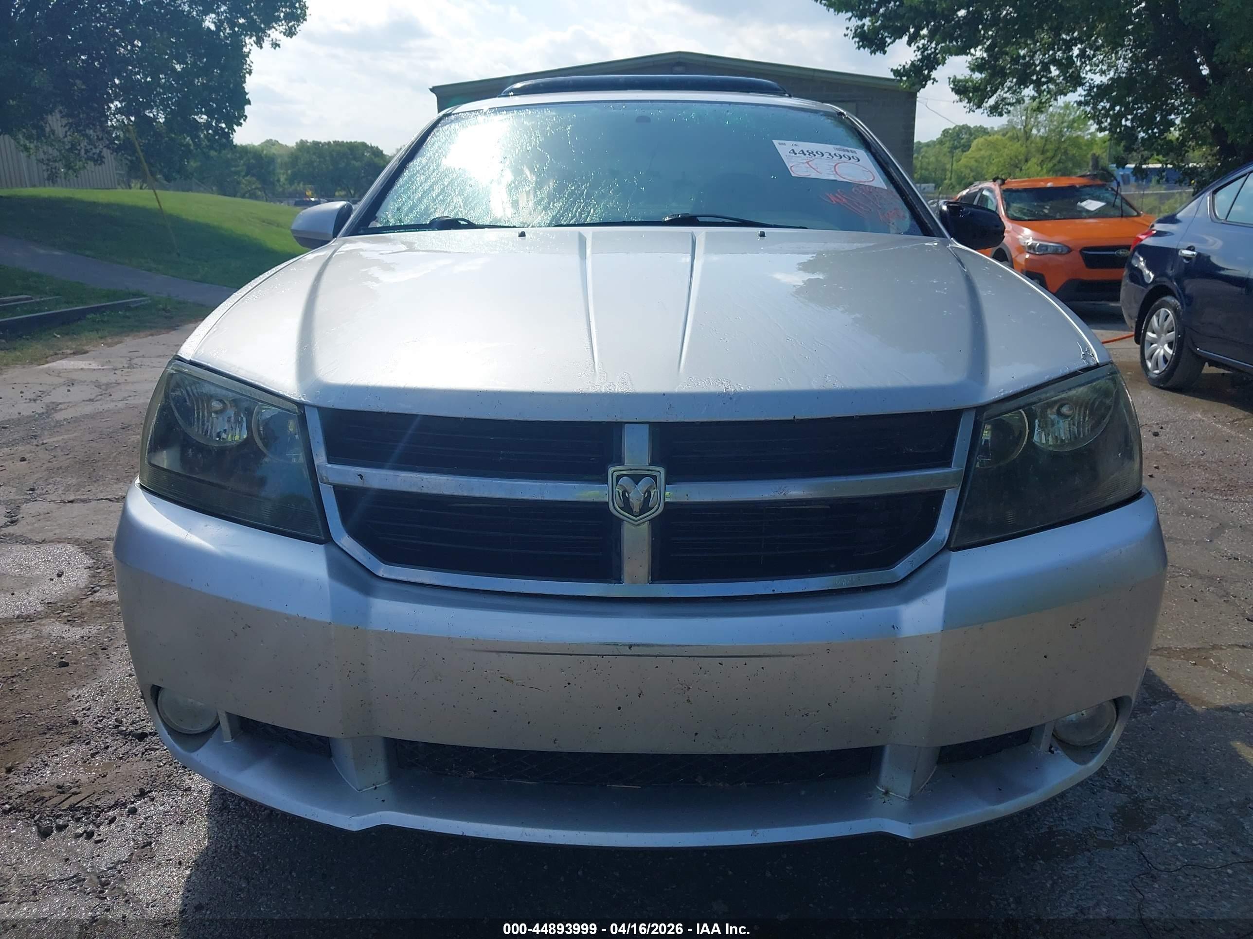 DODGE AVENGER image 6
