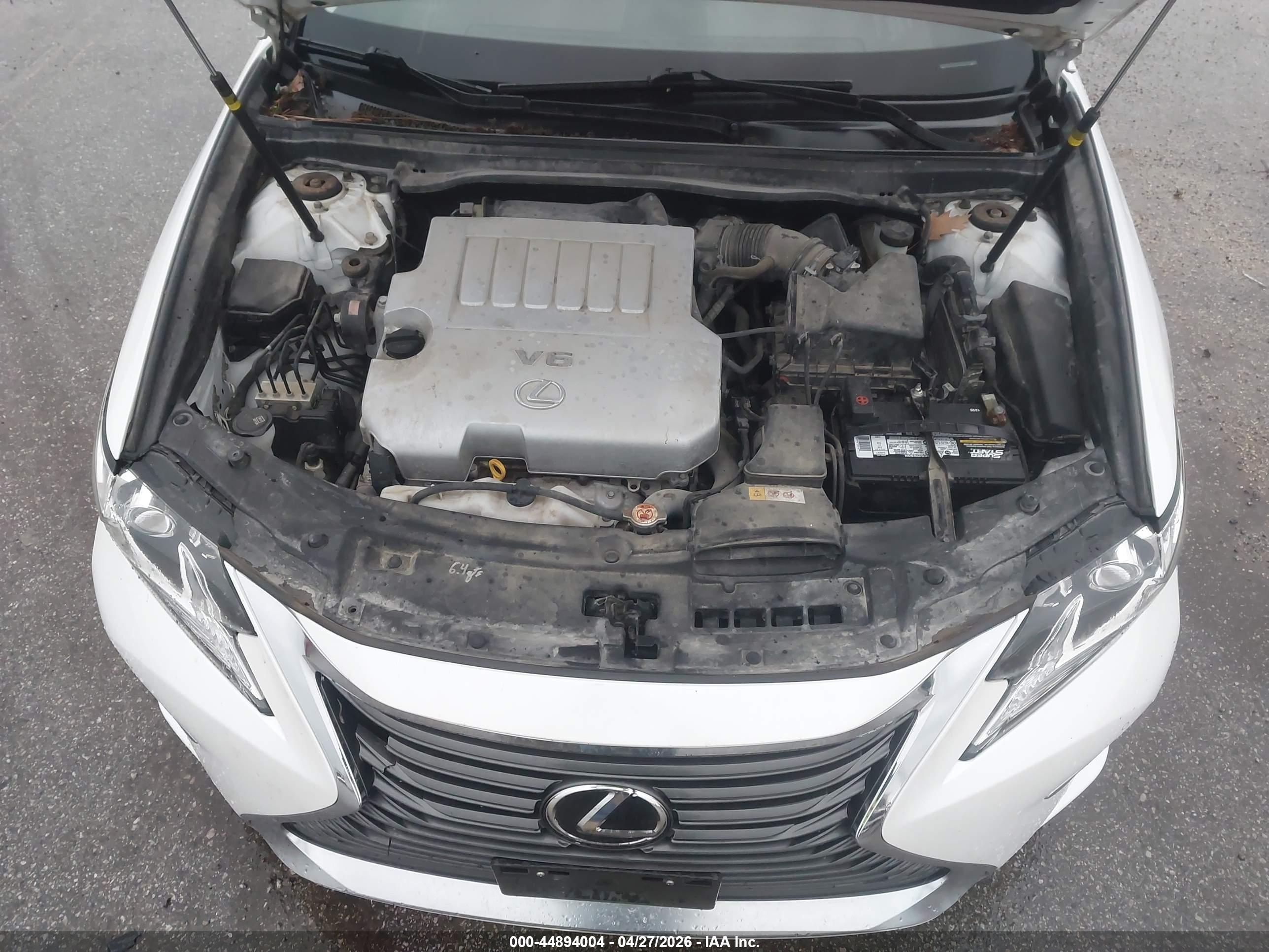 LEXUS ES image 10