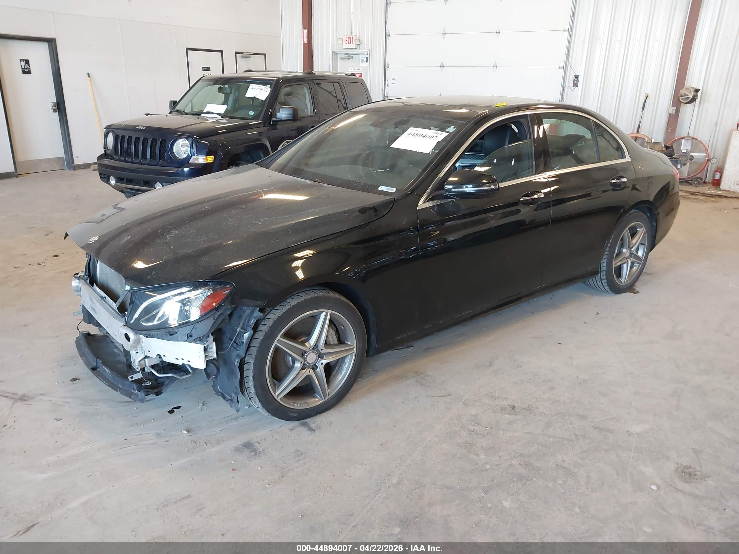 MERCEDES-BENZ E image 2