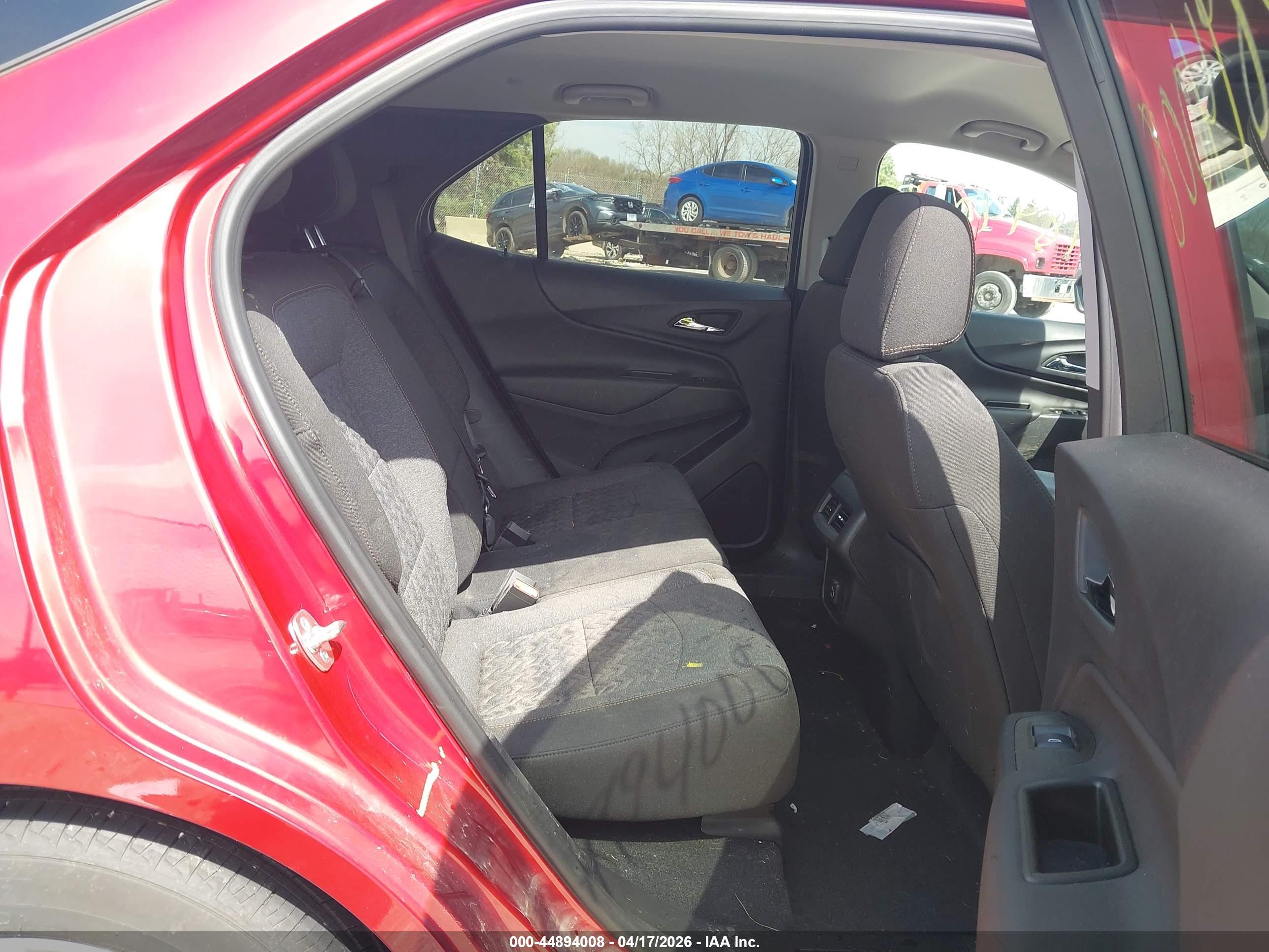 CHEVROLET EQUINOX image 8