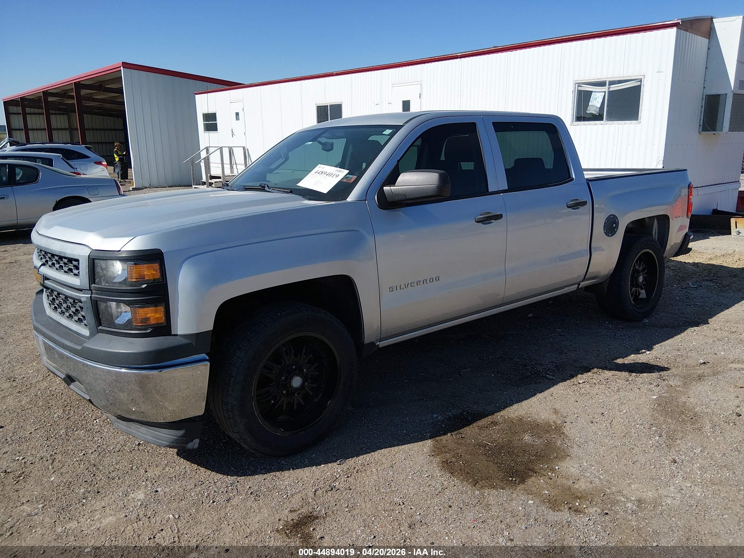 CHEVROLET SILVERADO image 2
