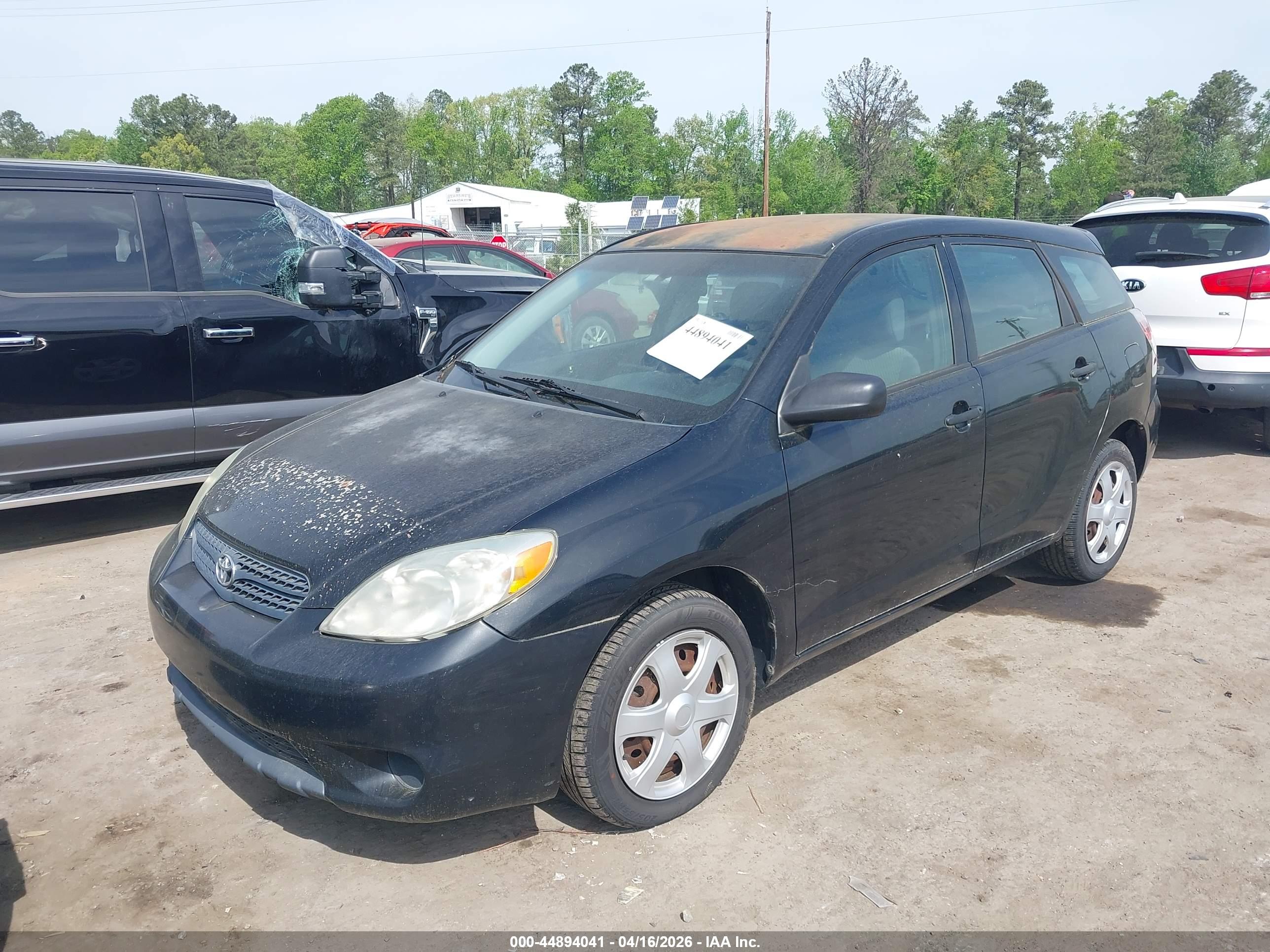 TOYOTA MATRIX image 2