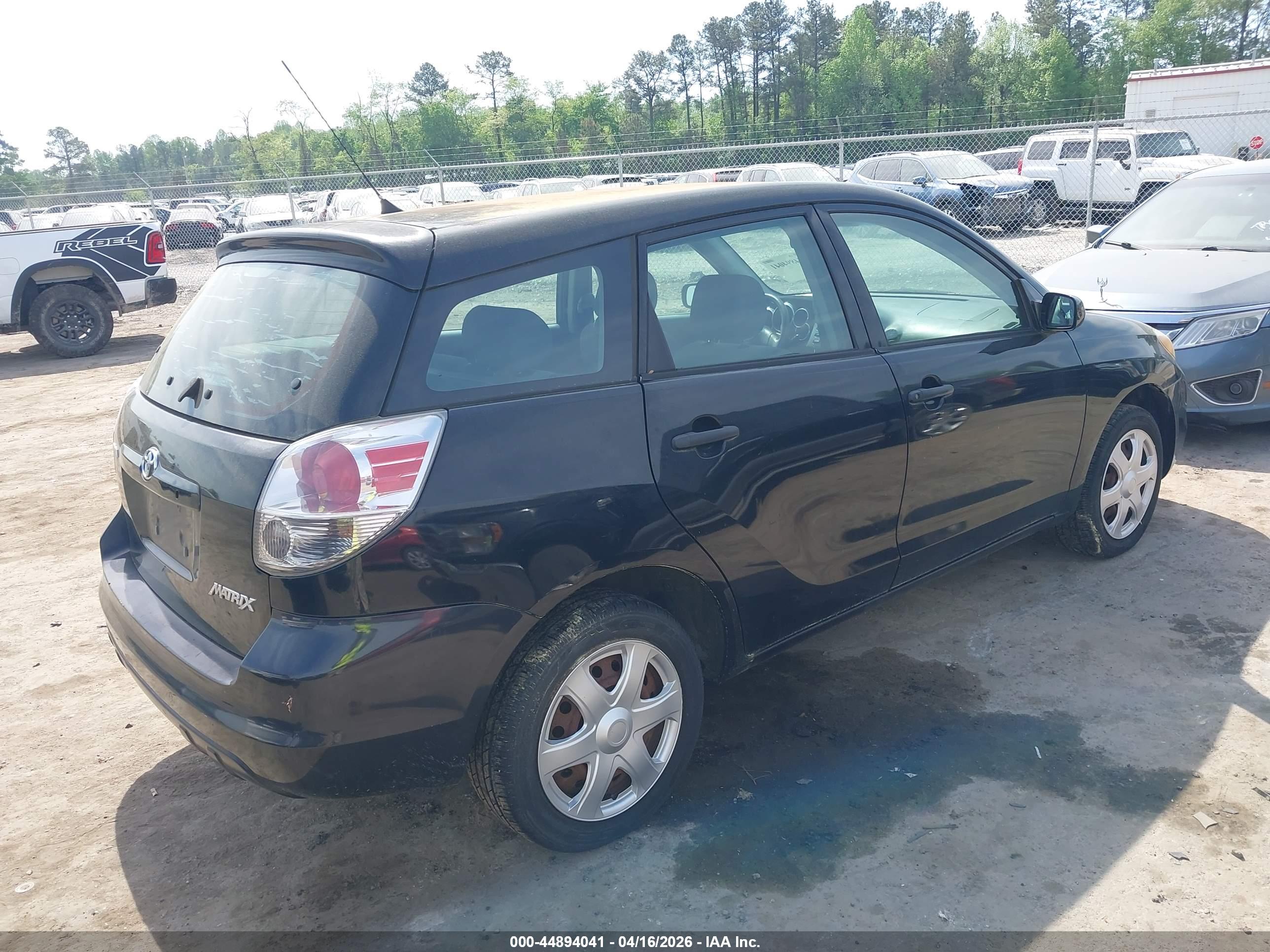 TOYOTA MATRIX image 4