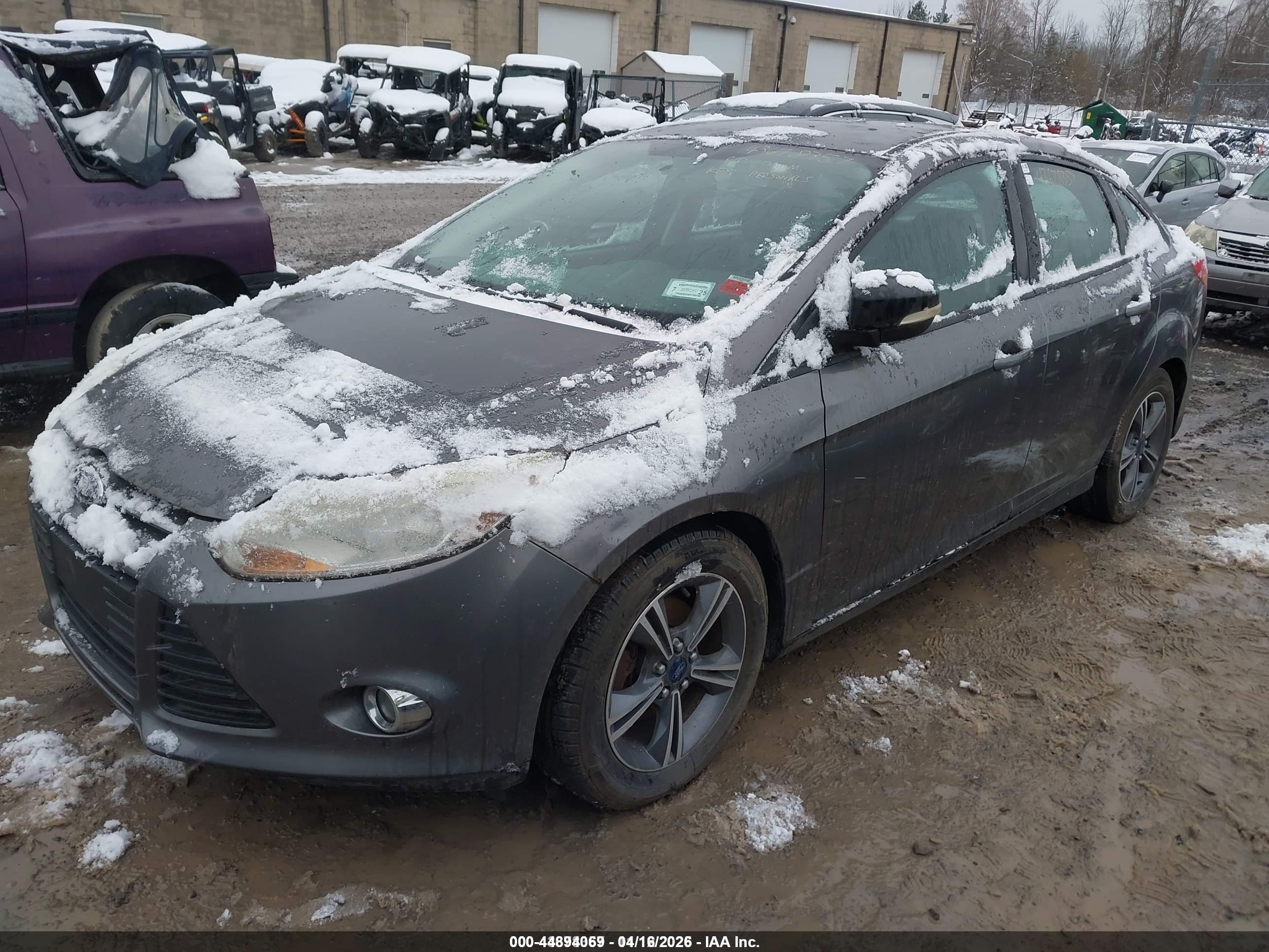 FORD FOCUS image 2