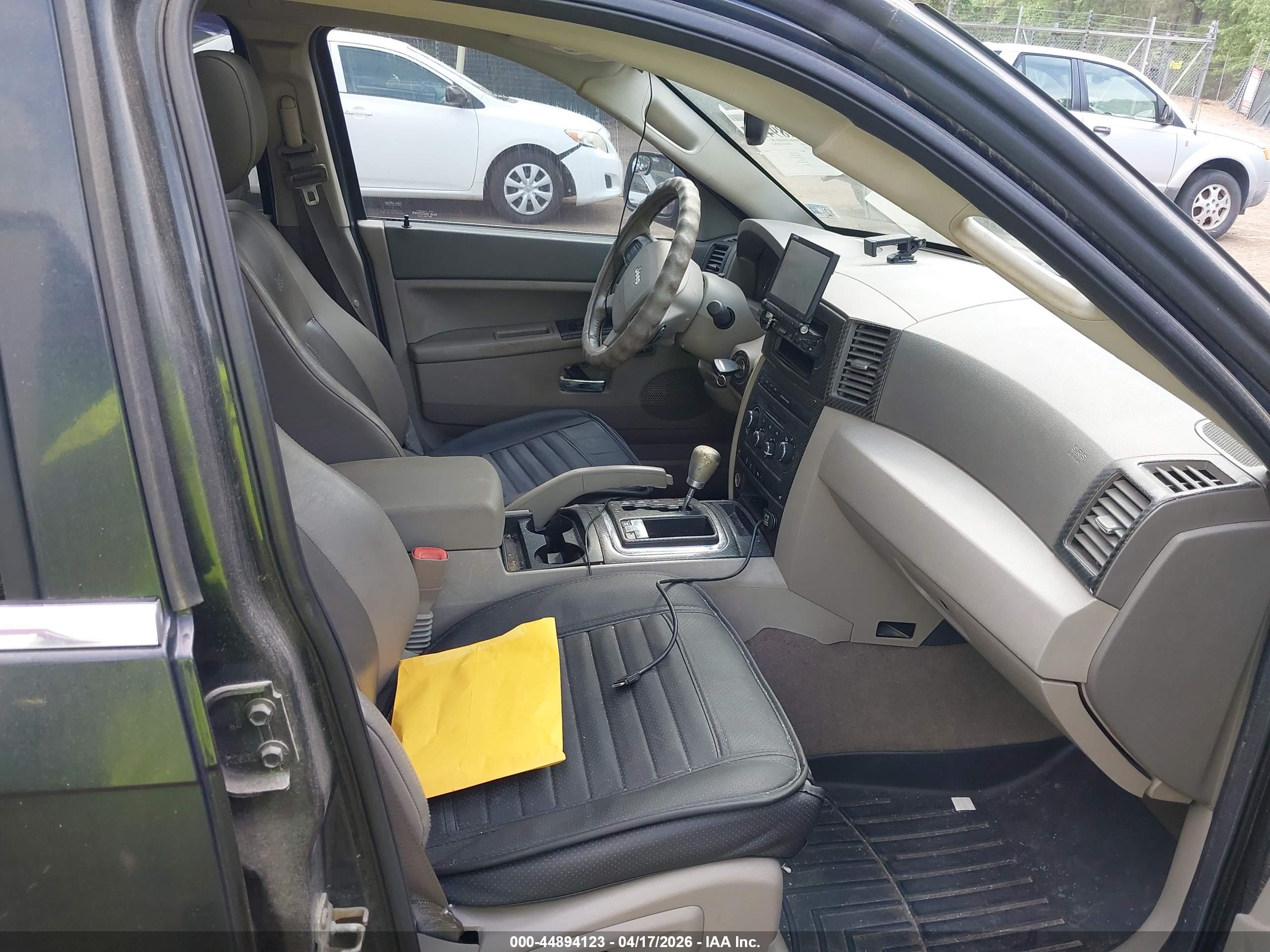 JEEP GRAND image 5
