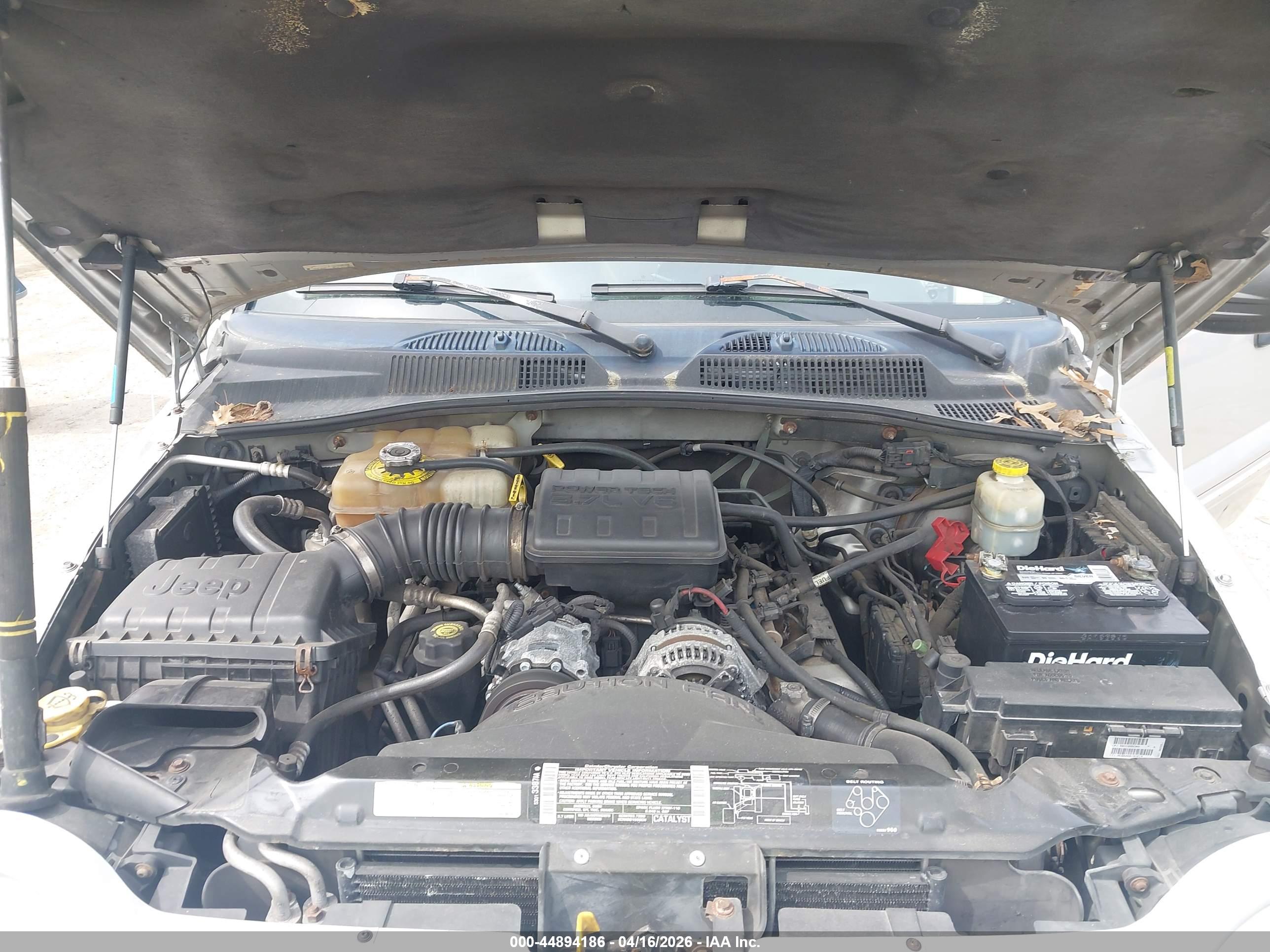 JEEP LIBERTY image 10