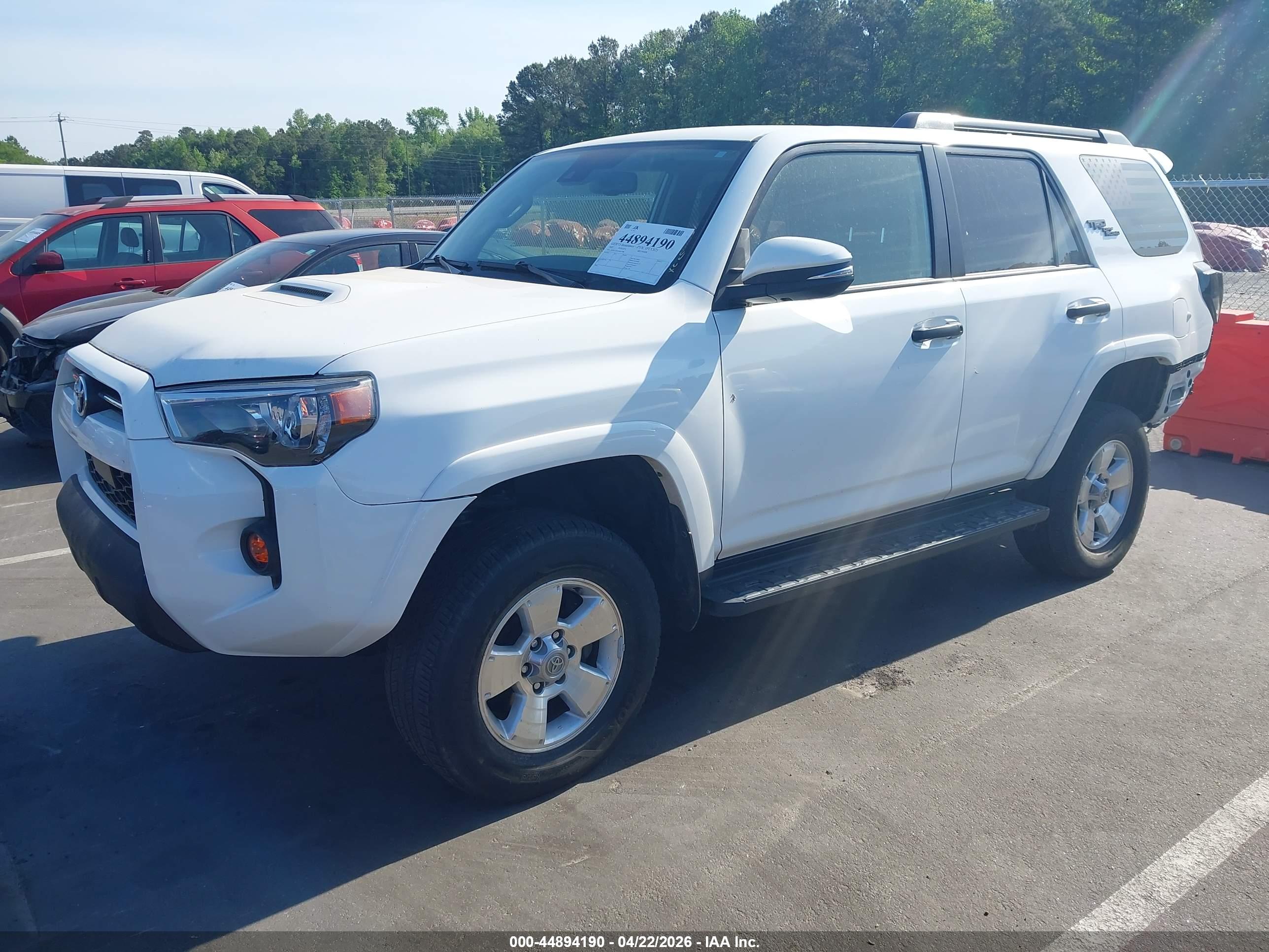TOYOTA 4RUNNER image 2
