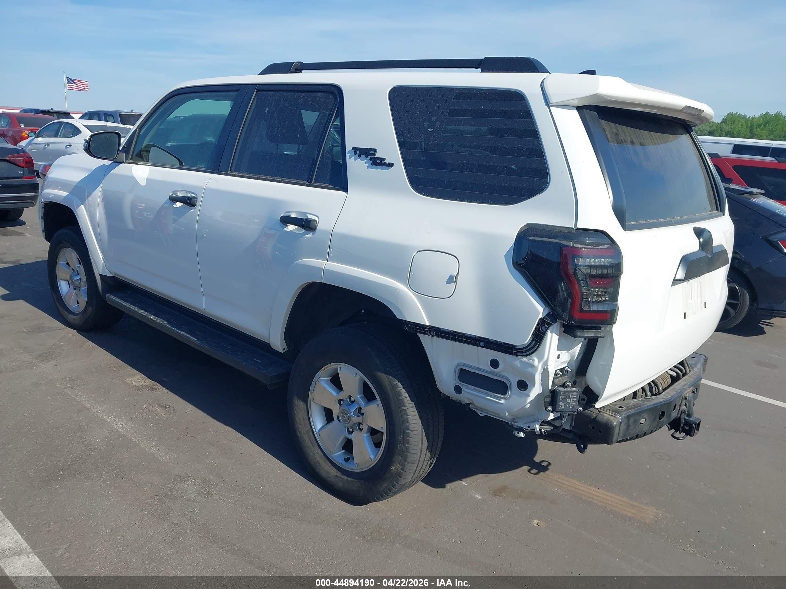 TOYOTA 4RUNNER image 3
