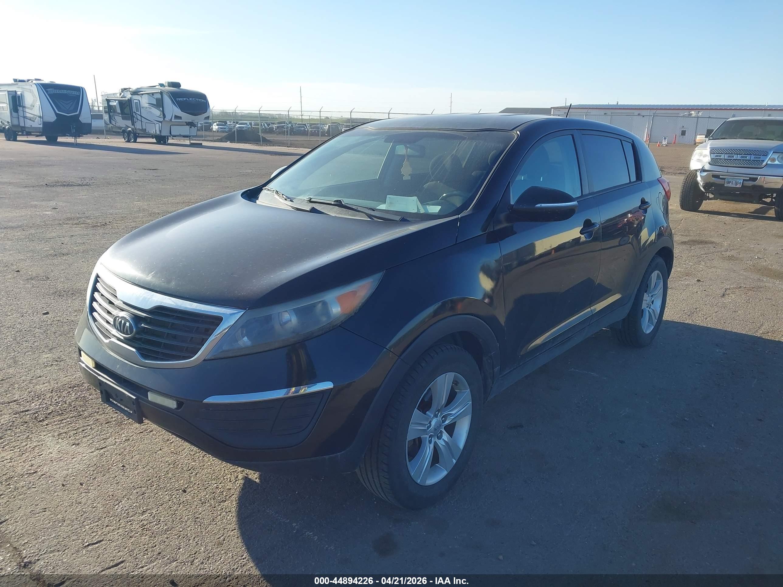 KIA SPORTAGE image 2