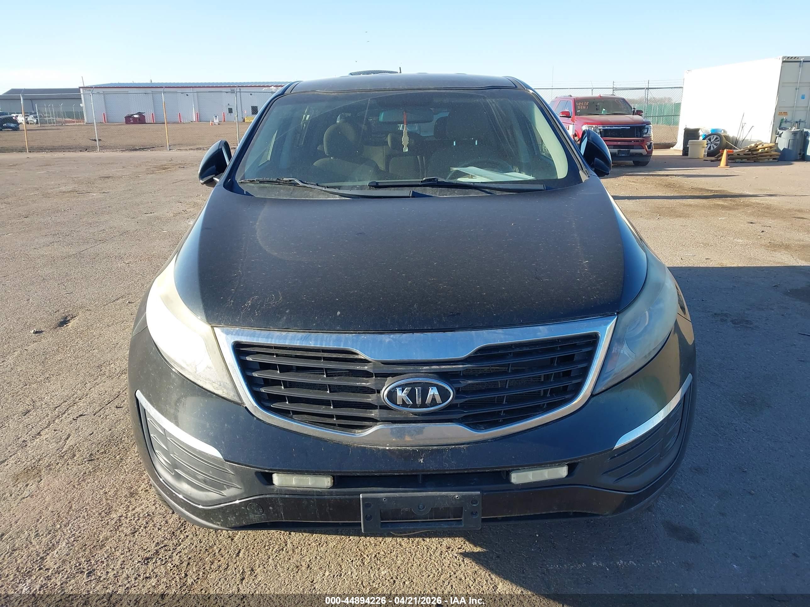 KIA SPORTAGE image 6