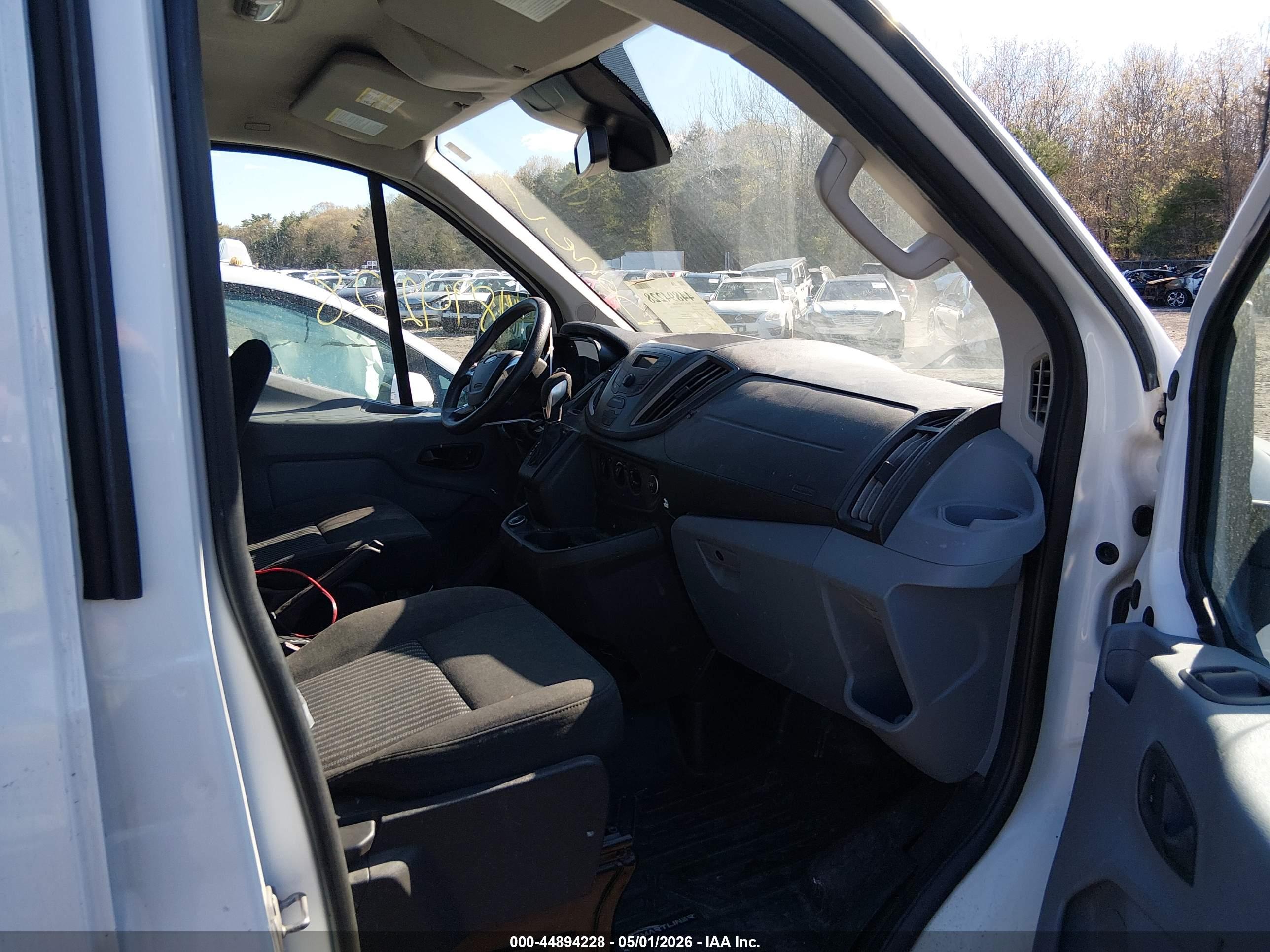 FORD TRANSIT-250 image 5