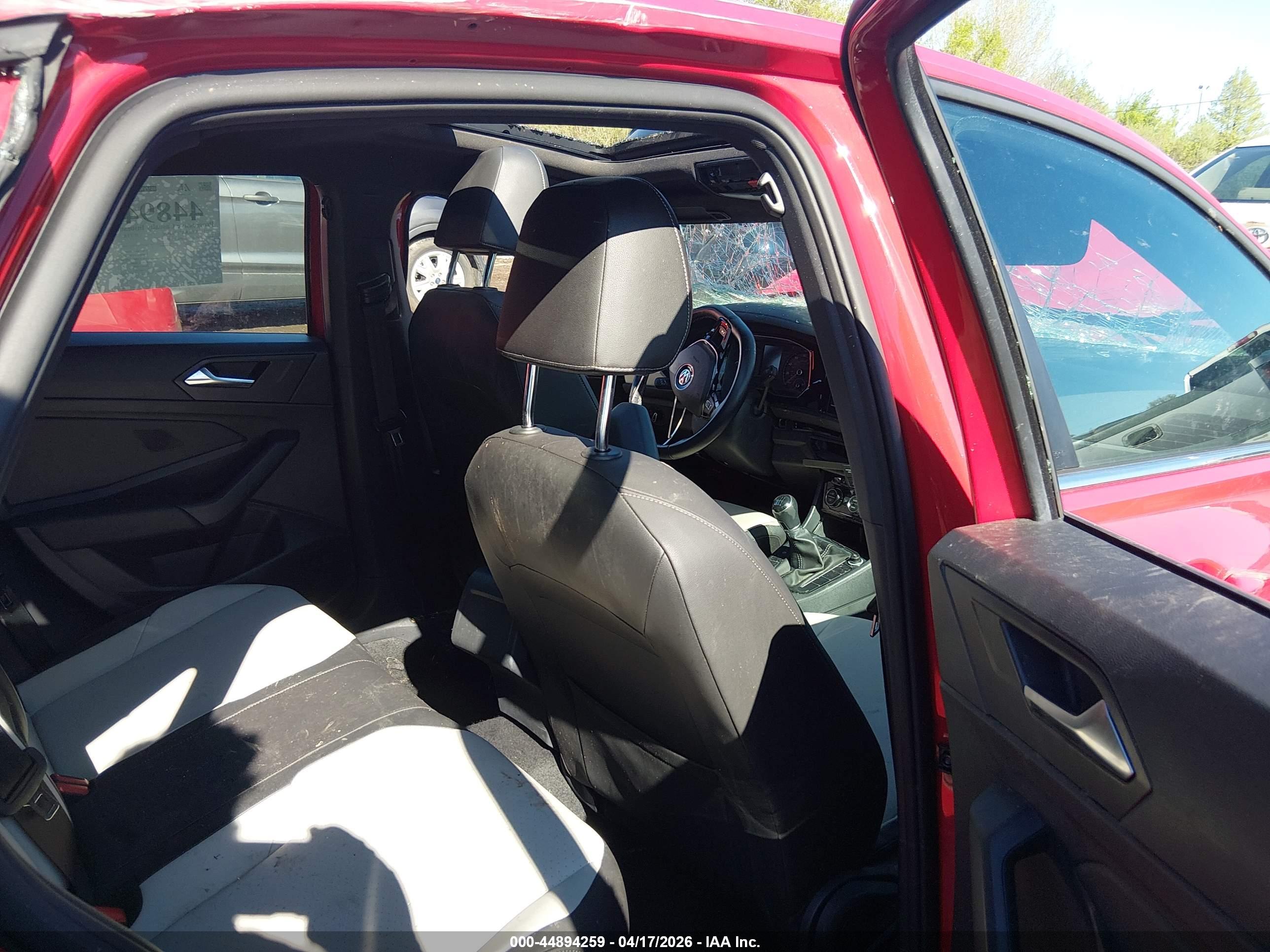 VOLKSWAGEN JETTA image 8