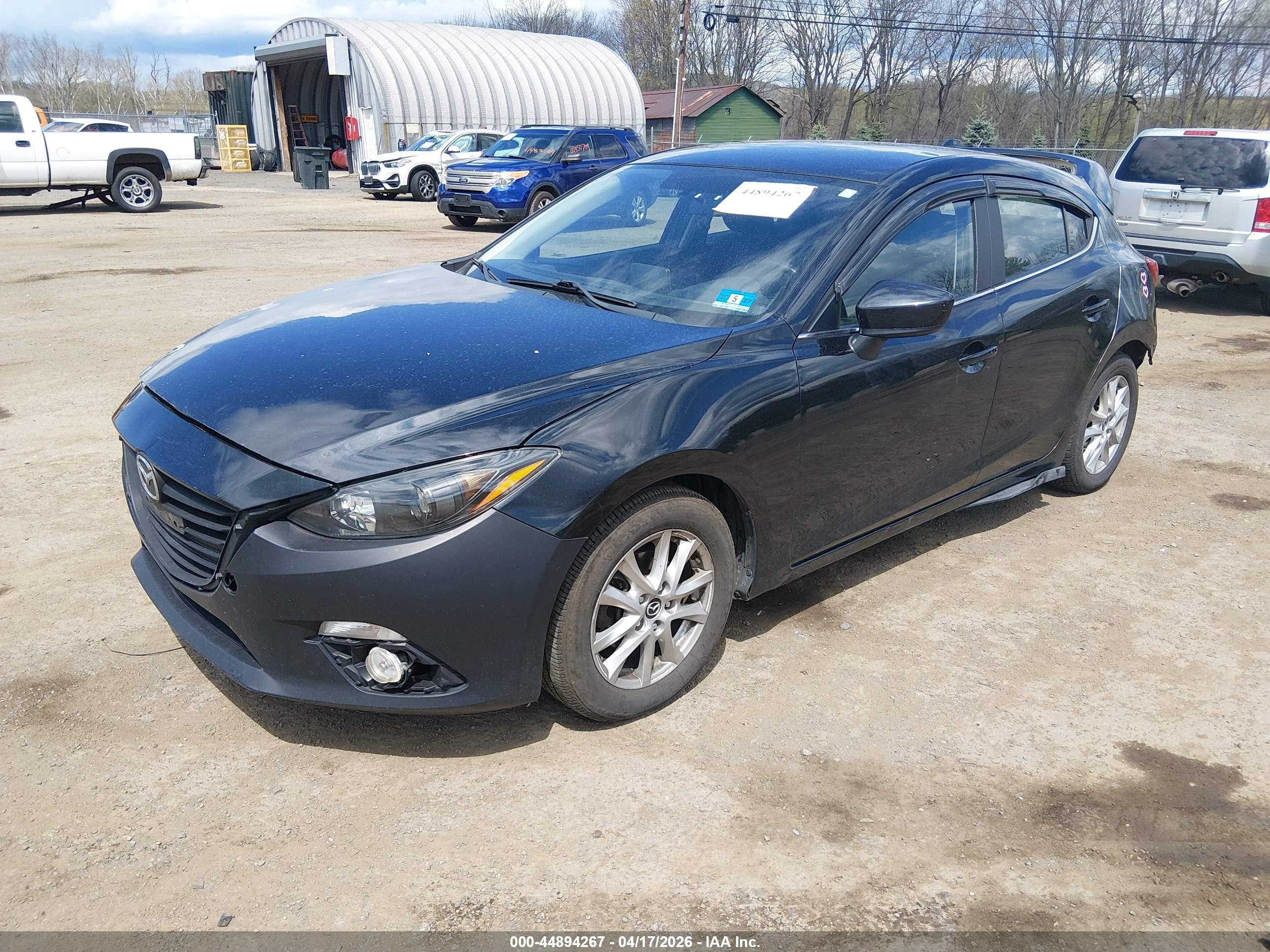 MAZDA MAZDA3 image 2