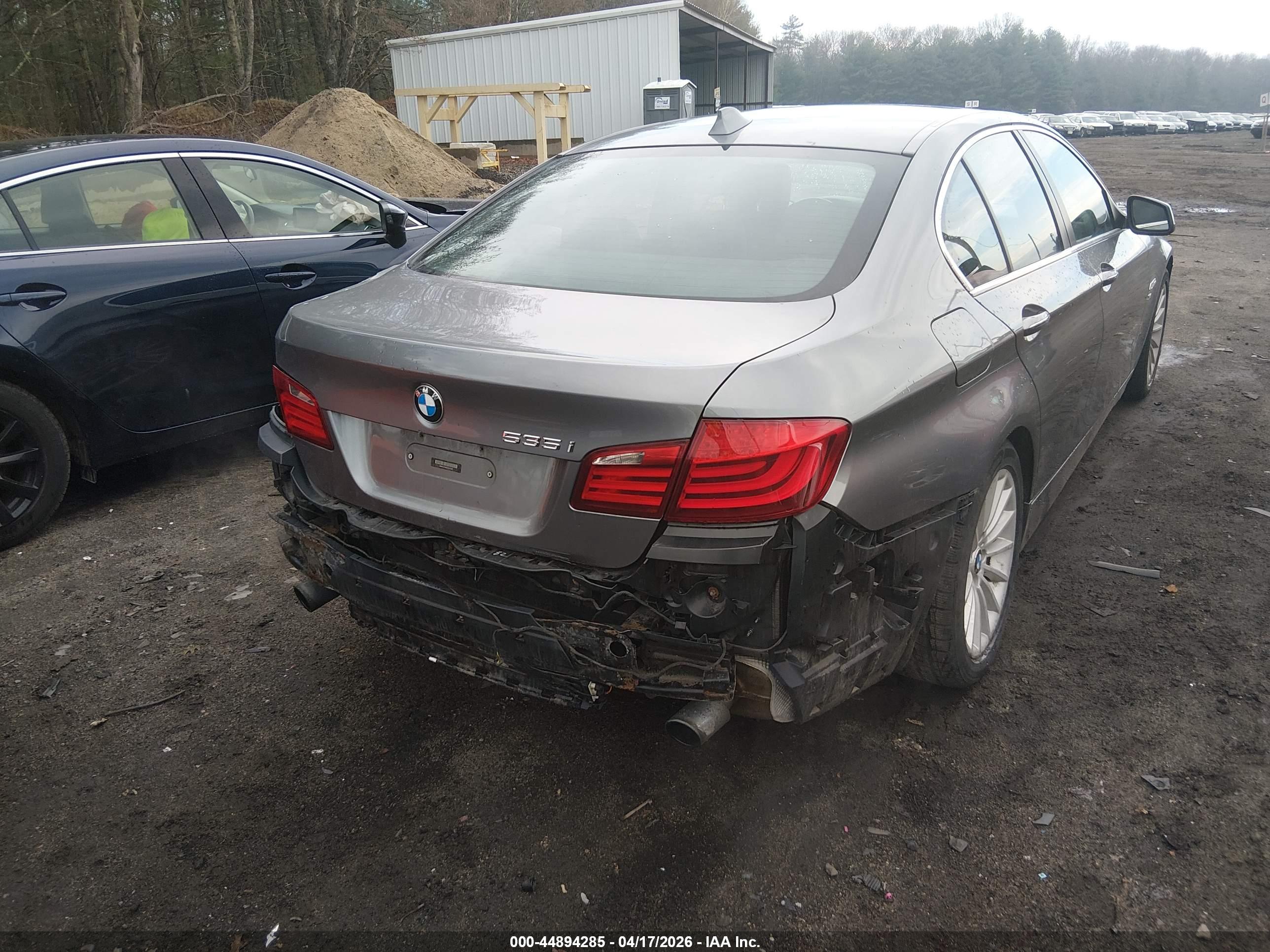 BMW 535I image 4